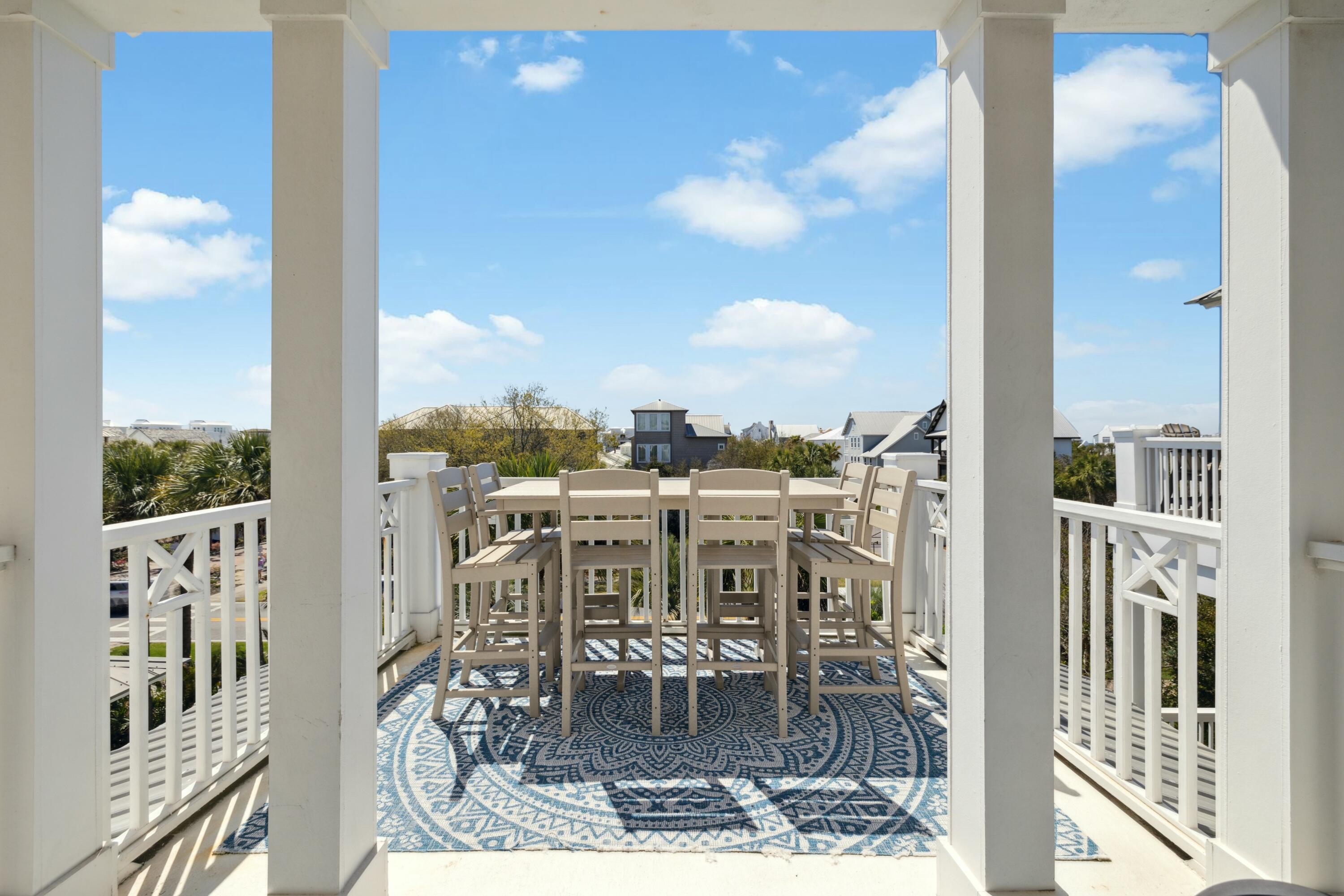 74 Blue Dolphin Loop