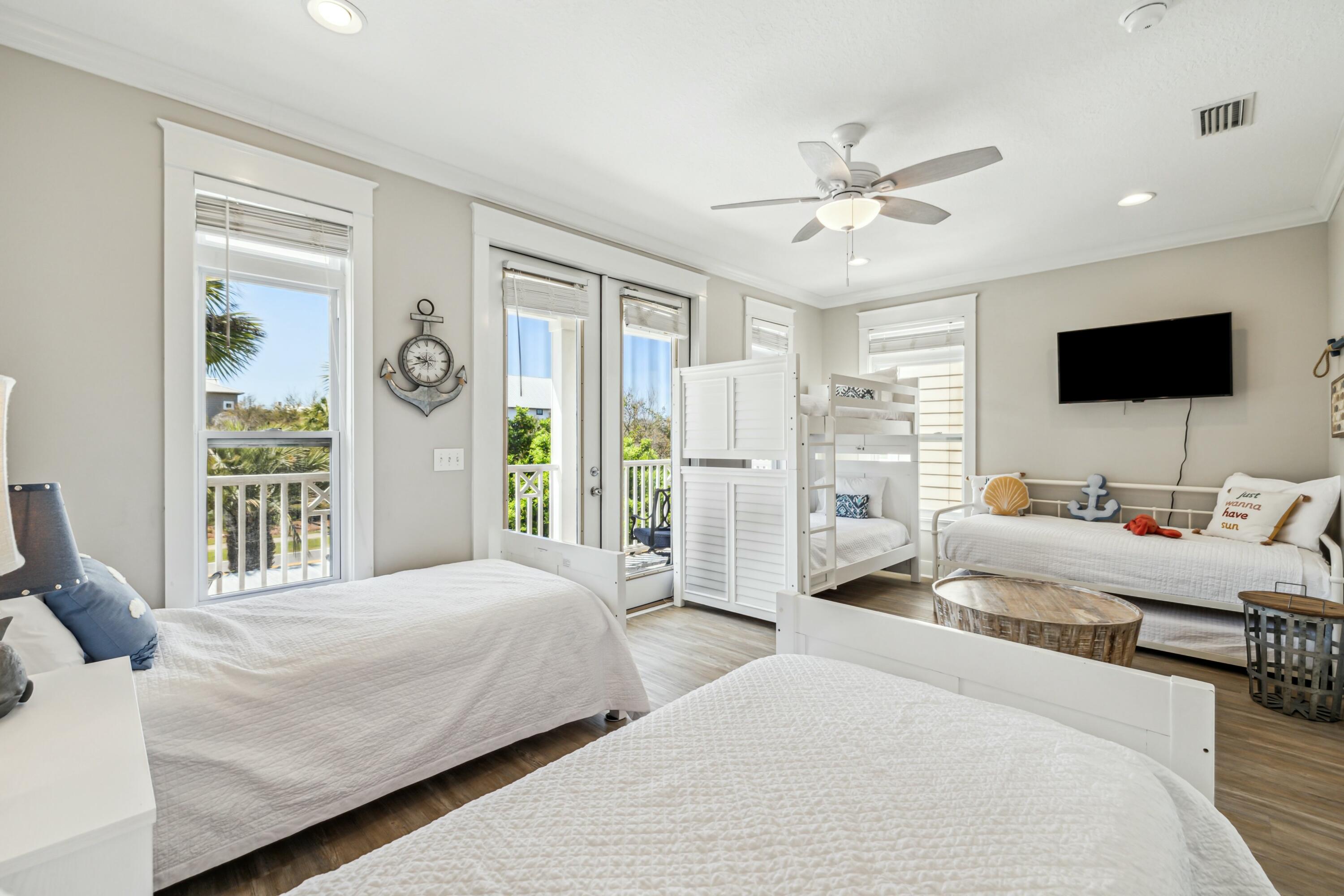 74 Blue Dolphin Loop