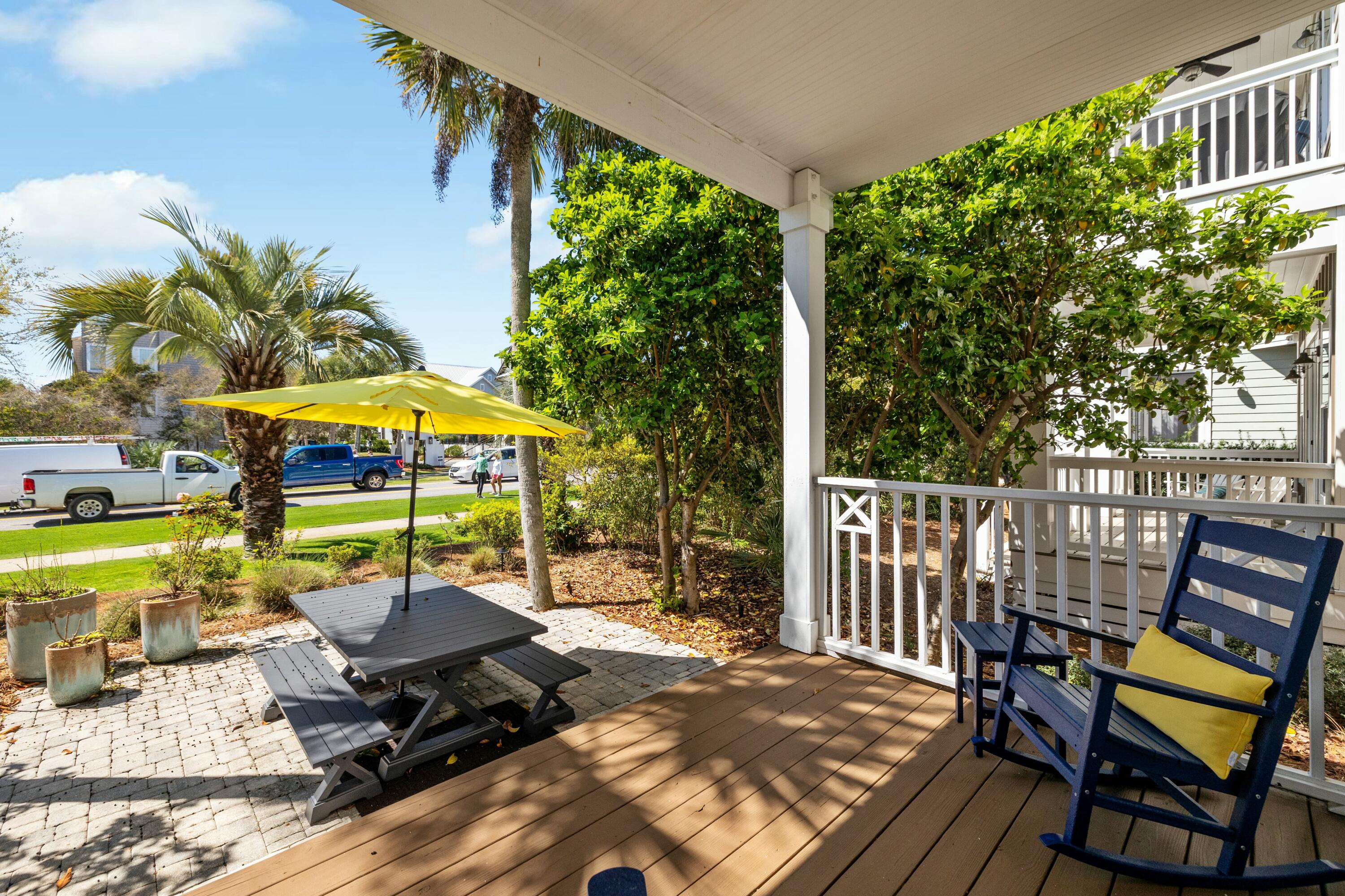 74 Blue Dolphin Loop