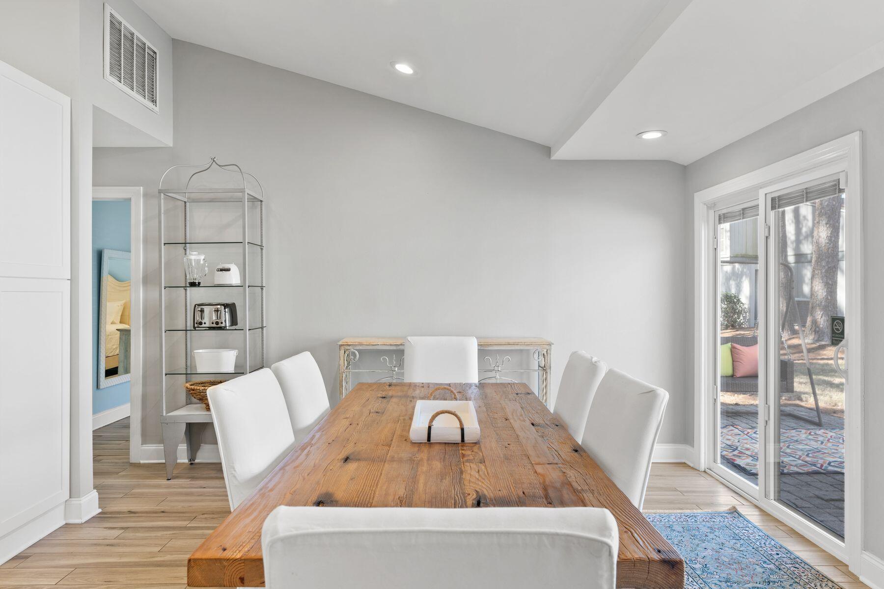 522 Augusta Way 11006