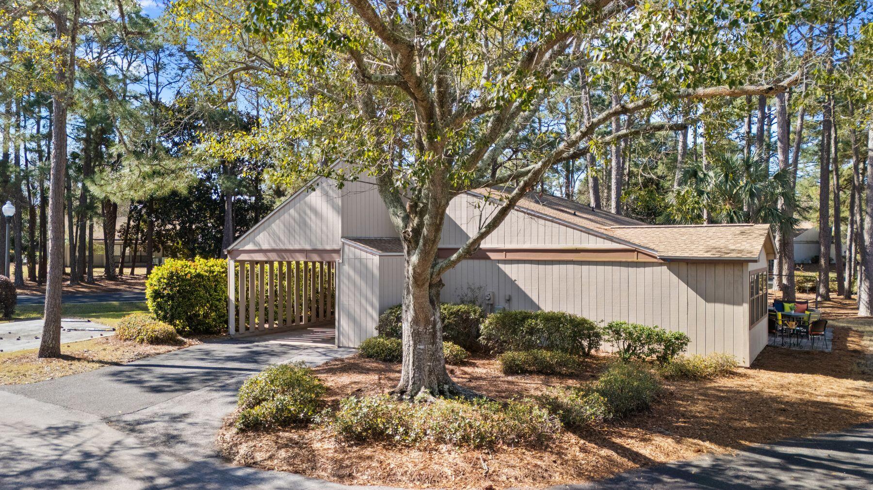 522 Augusta Way 11006