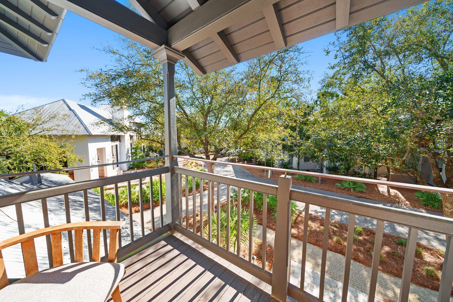 122 W Kingston Road