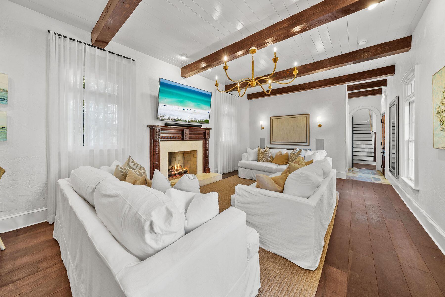 122 W Kingston Road