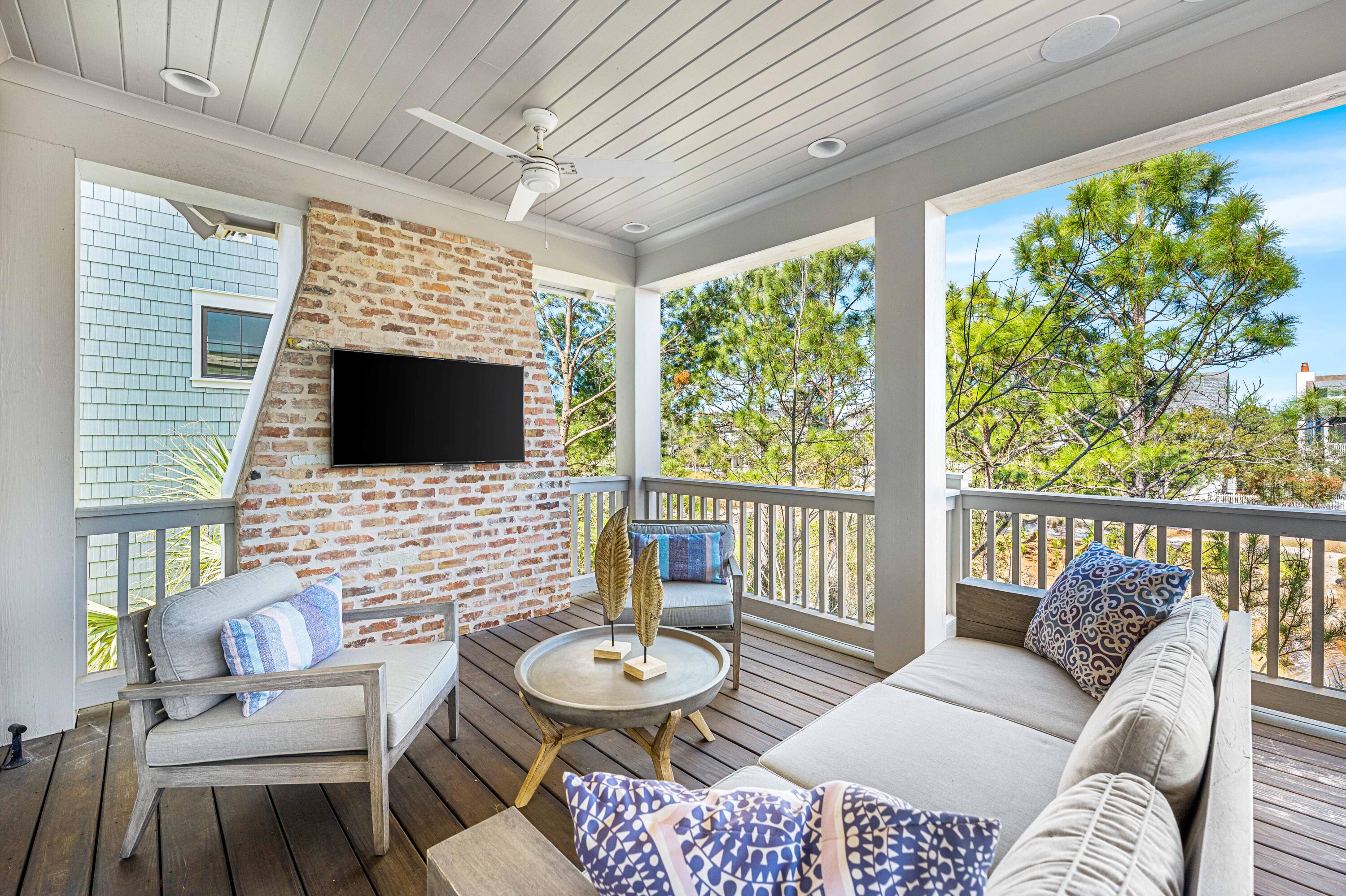 41 Compass Point Way