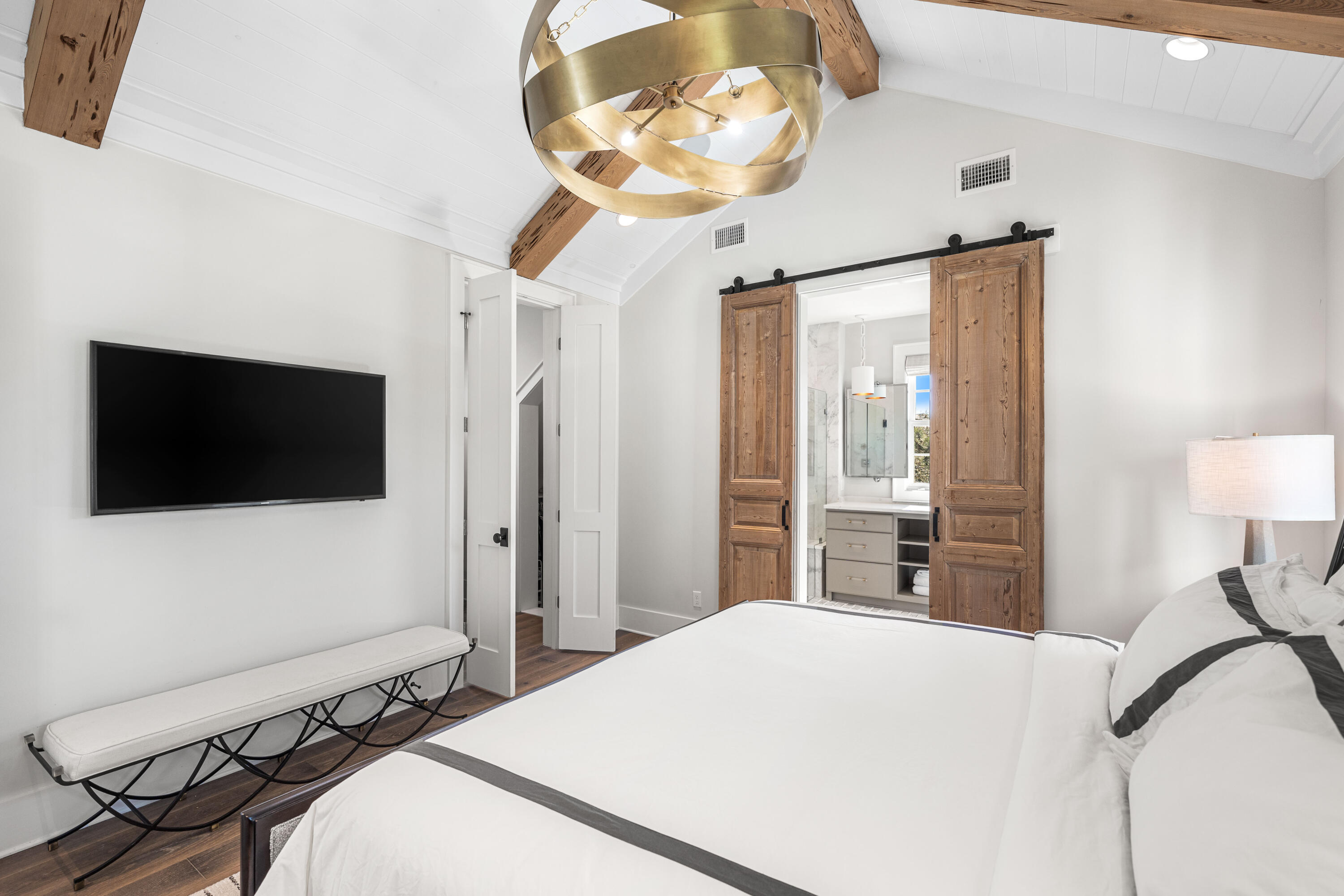 41 Compass Point Way