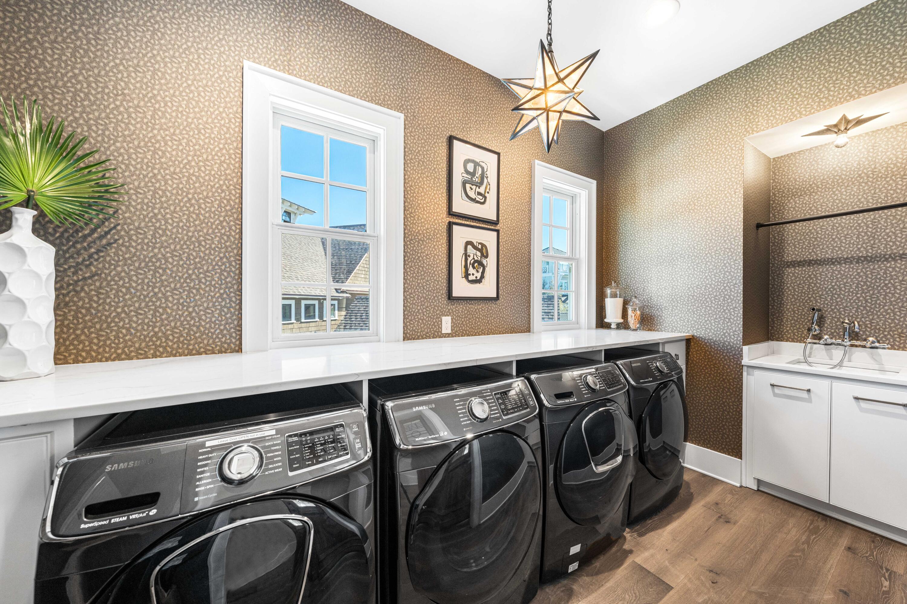 41 Compass Point Way