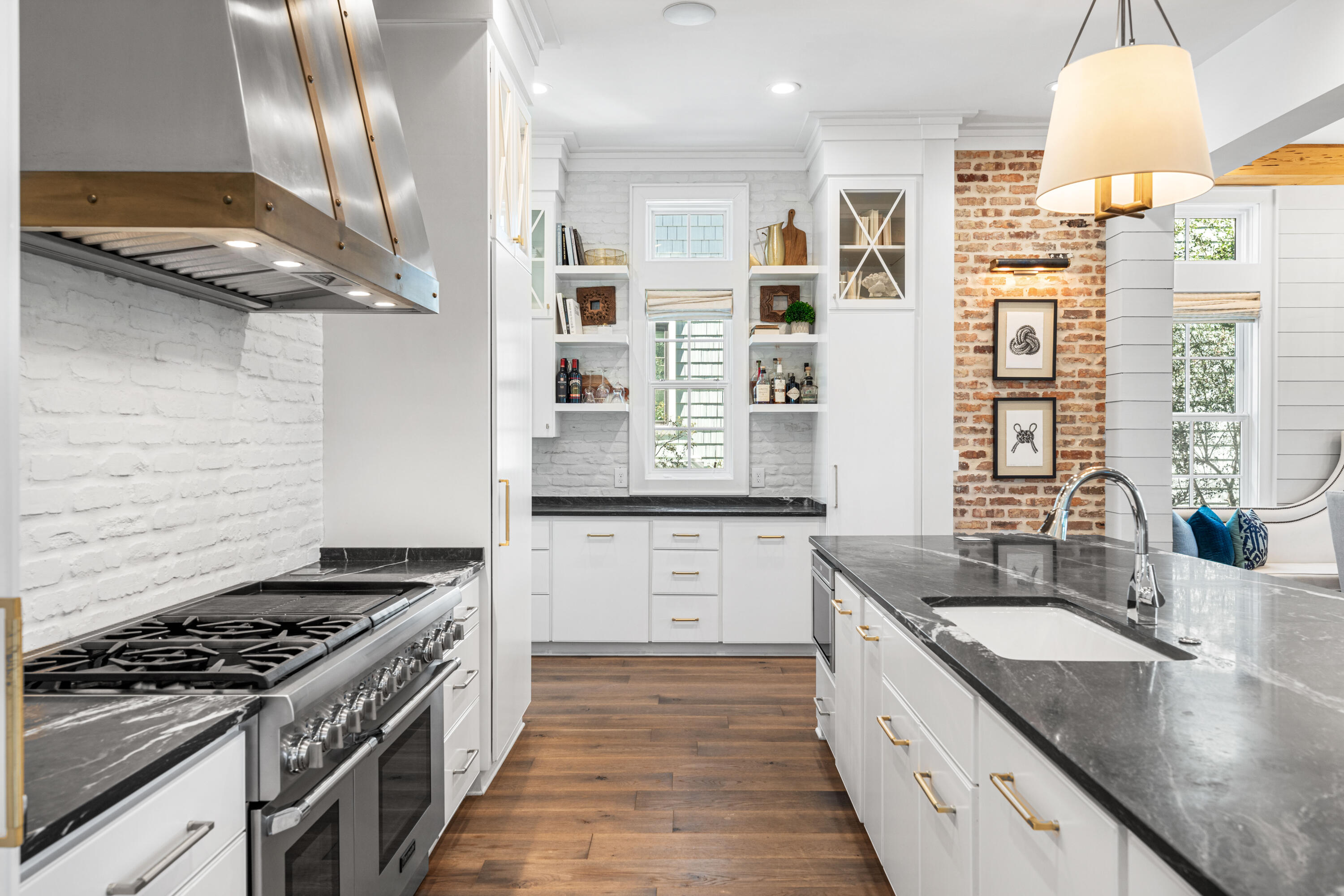 41 Compass Point Way