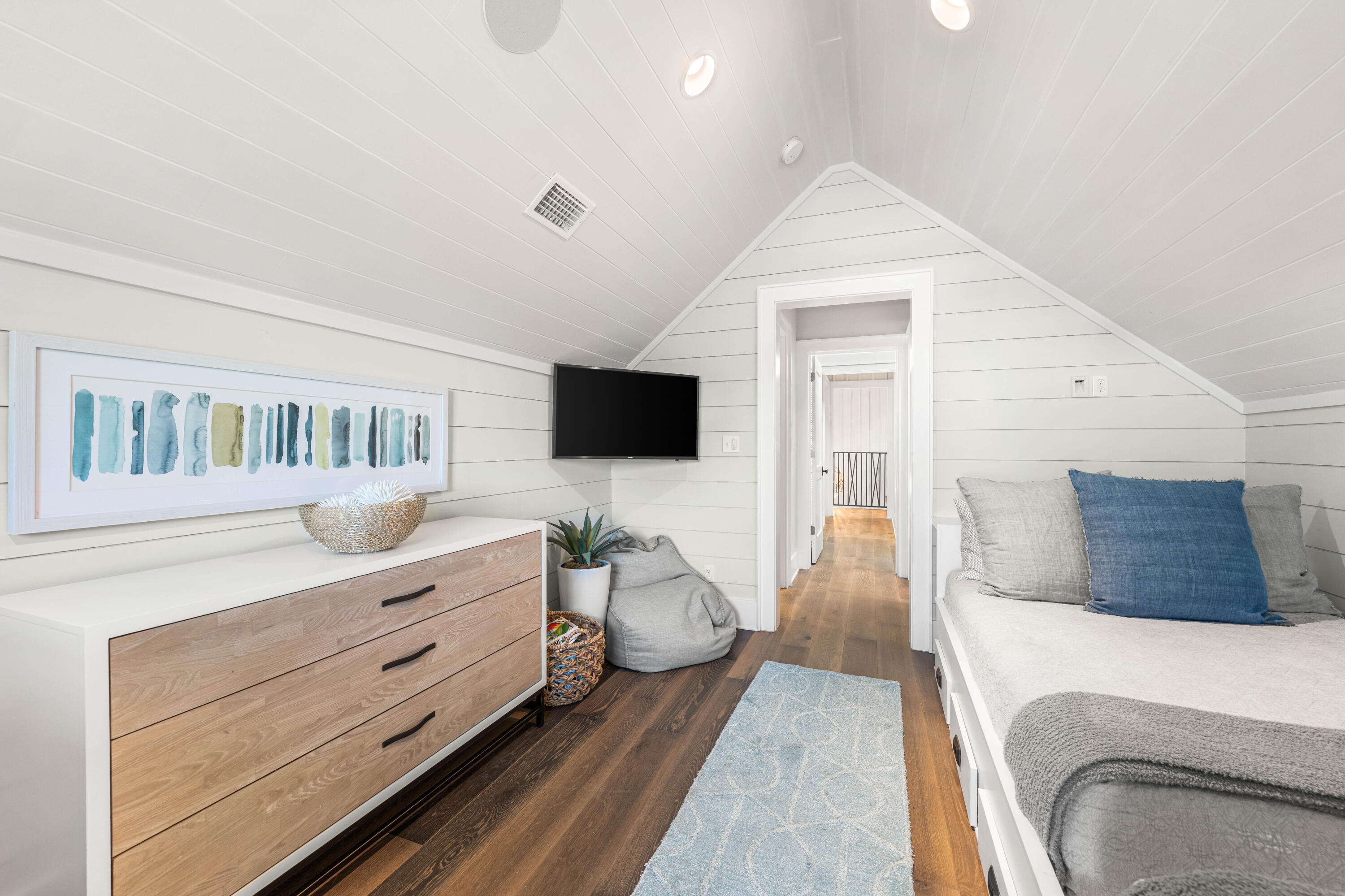 41 Compass Point Way