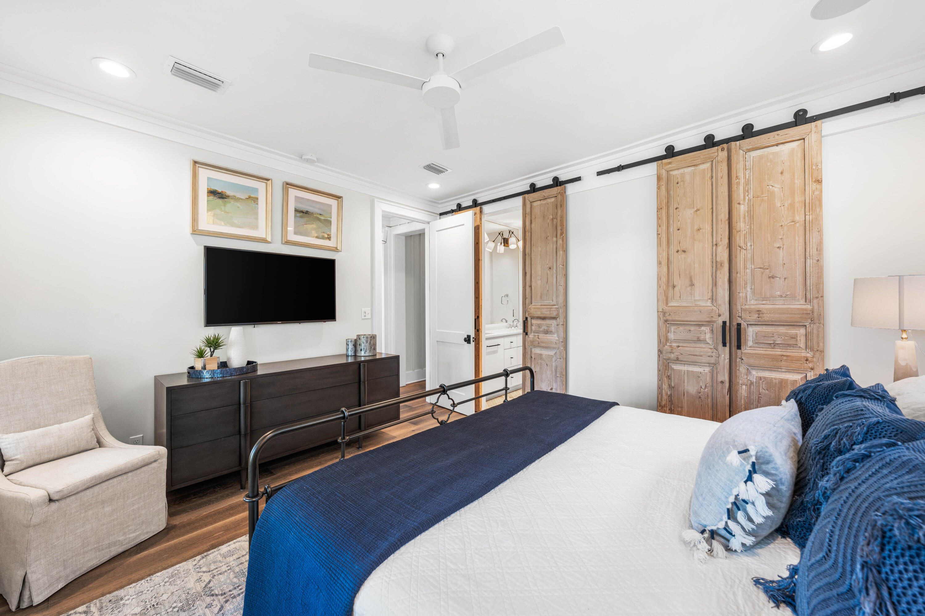 41 Compass Point Way