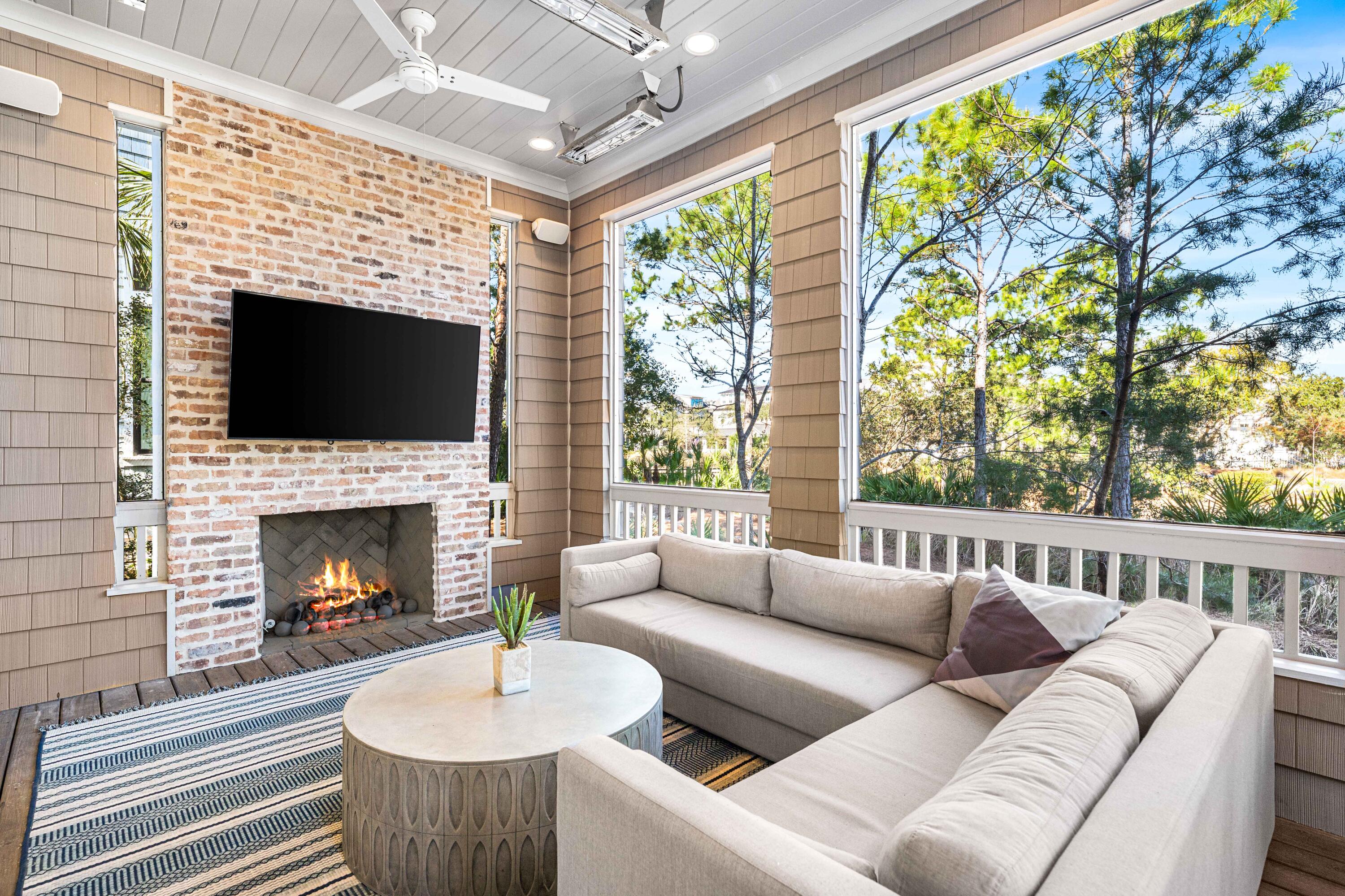 41 Compass Point Way