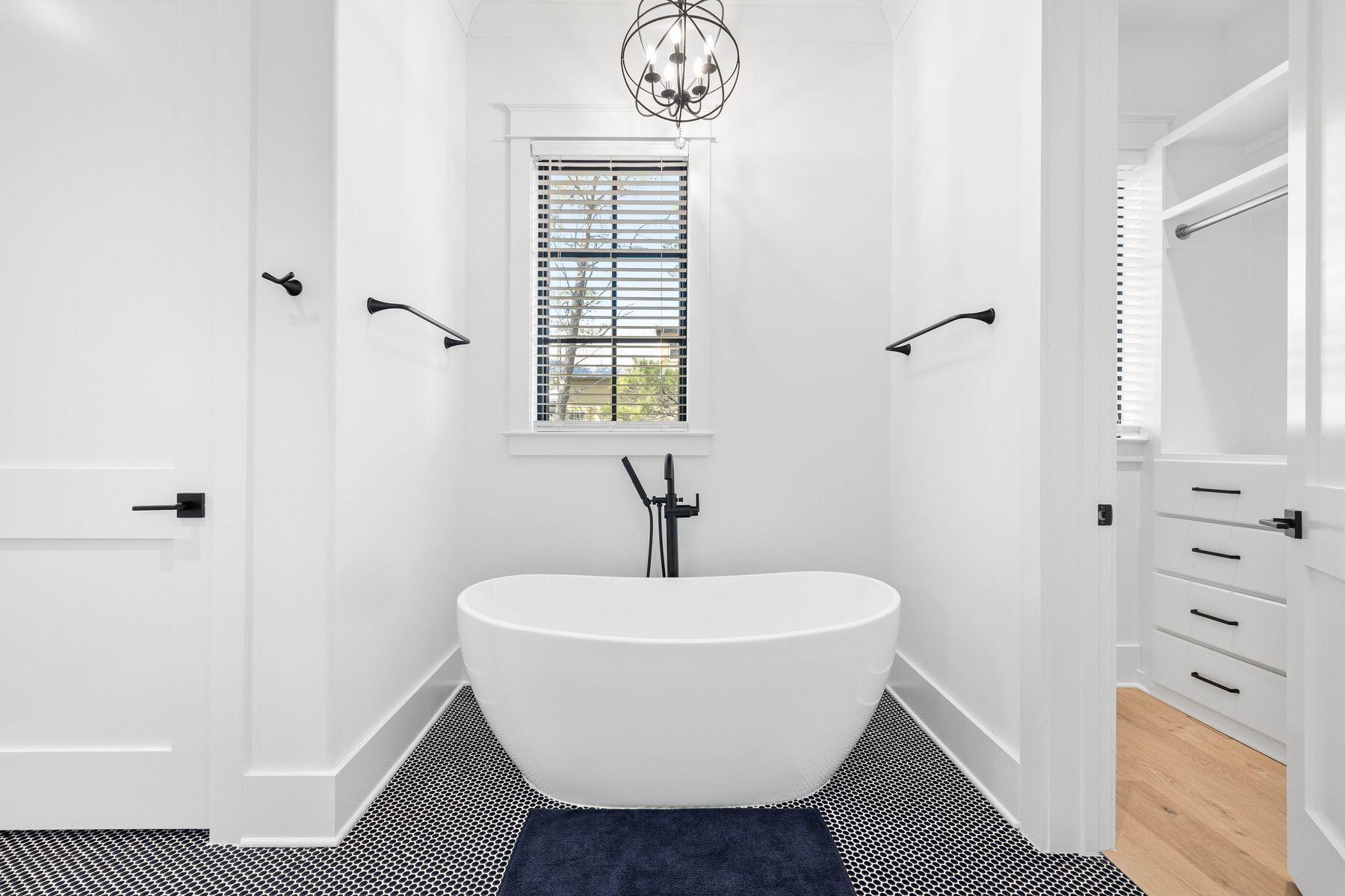 42 Grande Pointe Circle