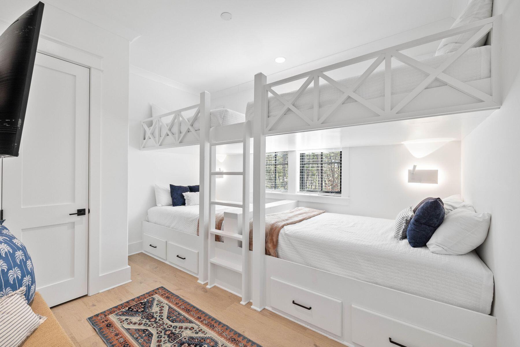 42 Grande Pointe Circle