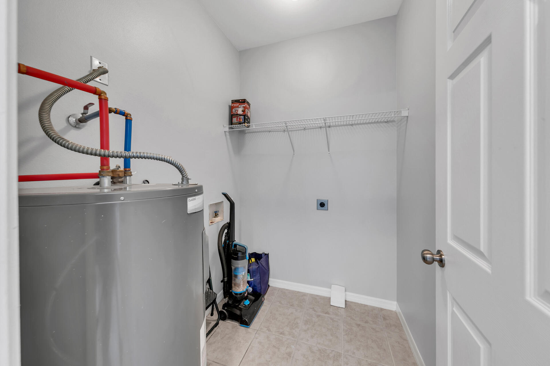 1544 N County Hwy 393