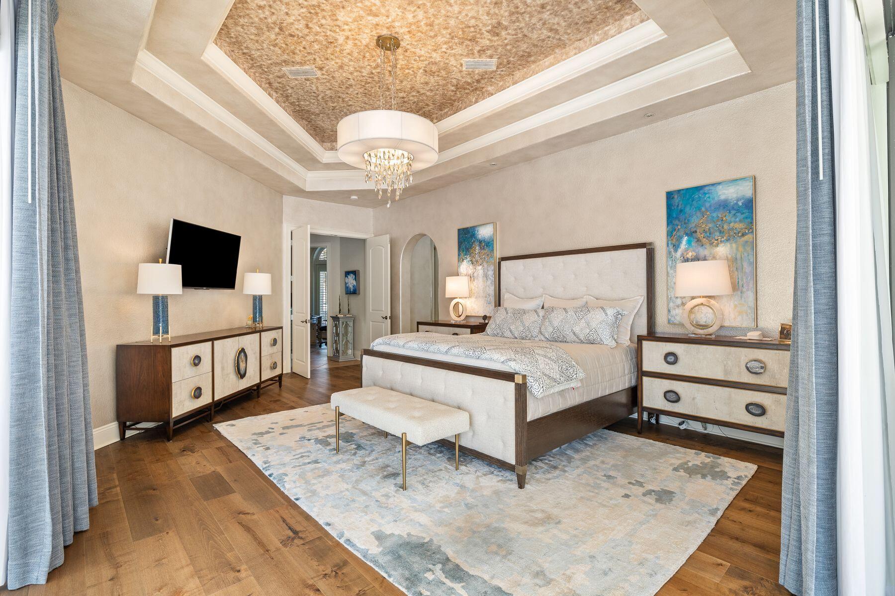 2987 Bay Villas Court