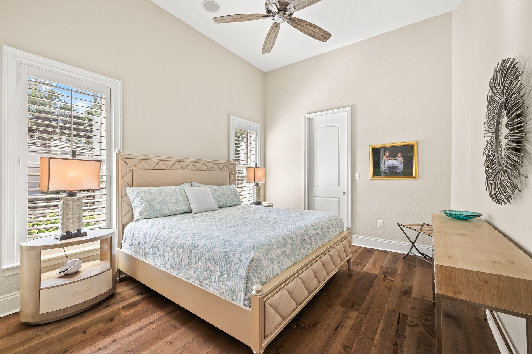 2987 Bay Villas Court