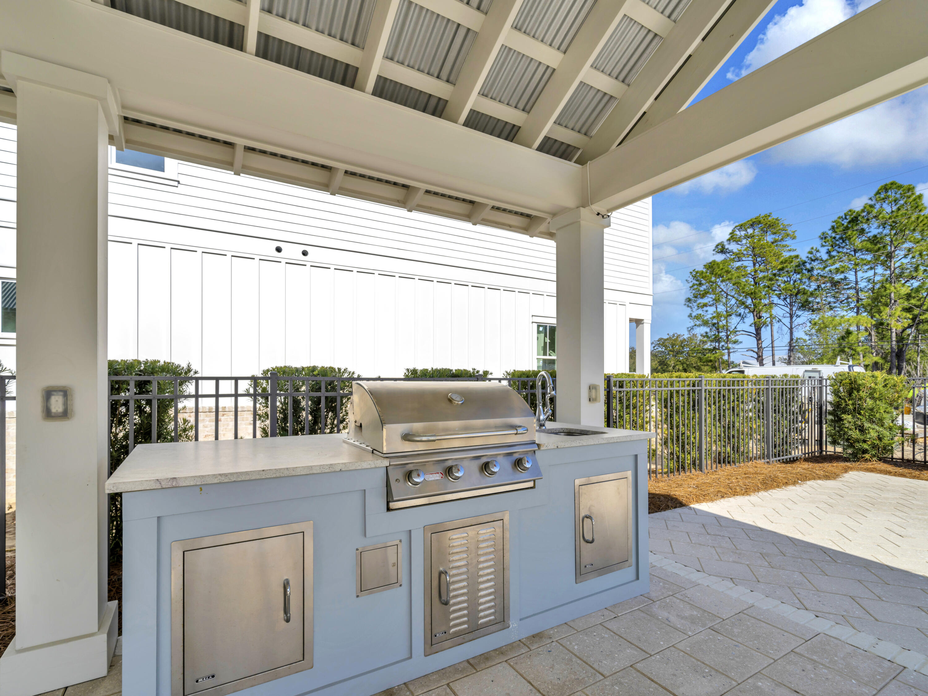 290 White Cottage Road