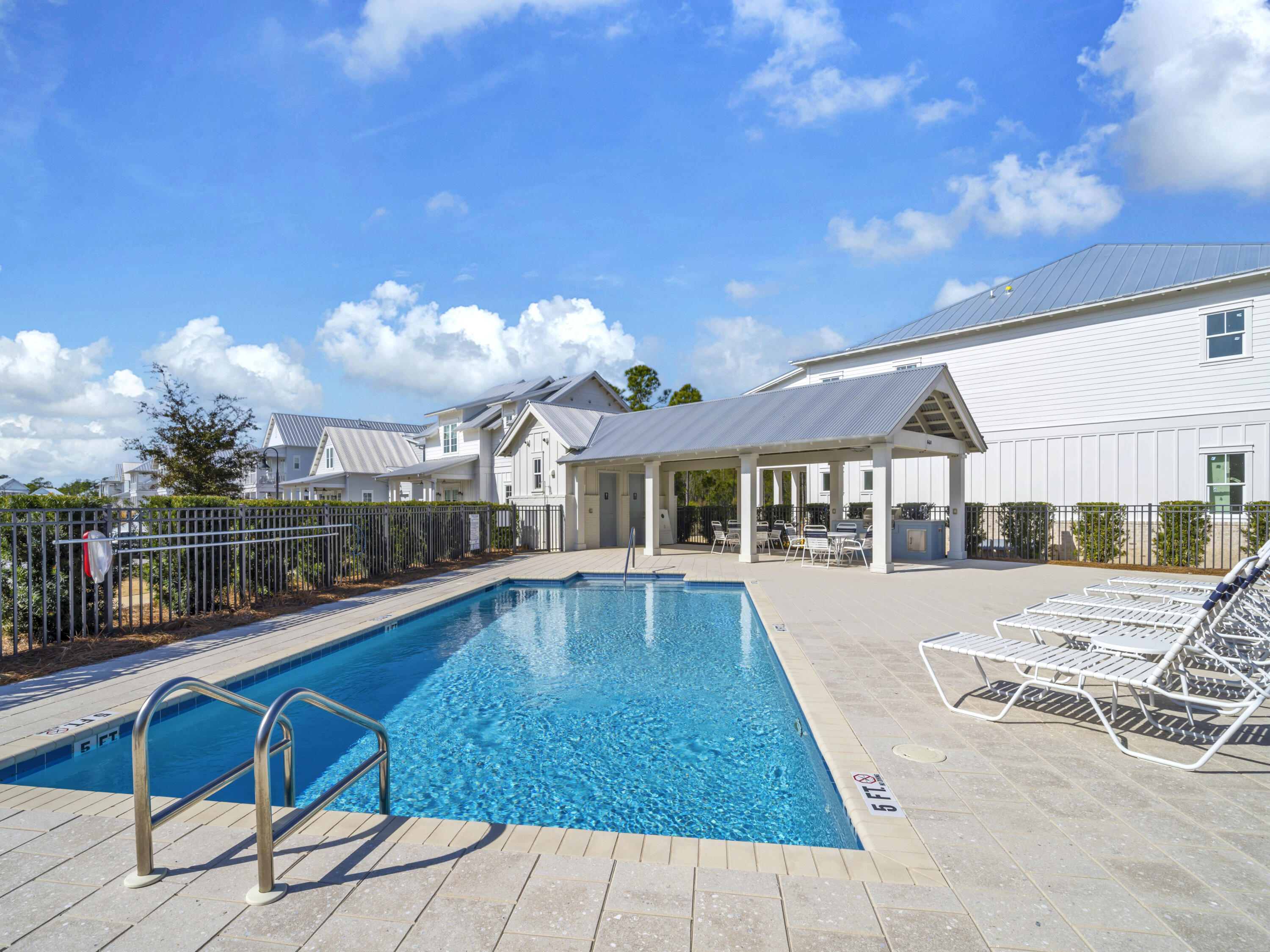 290 White Cottage Road