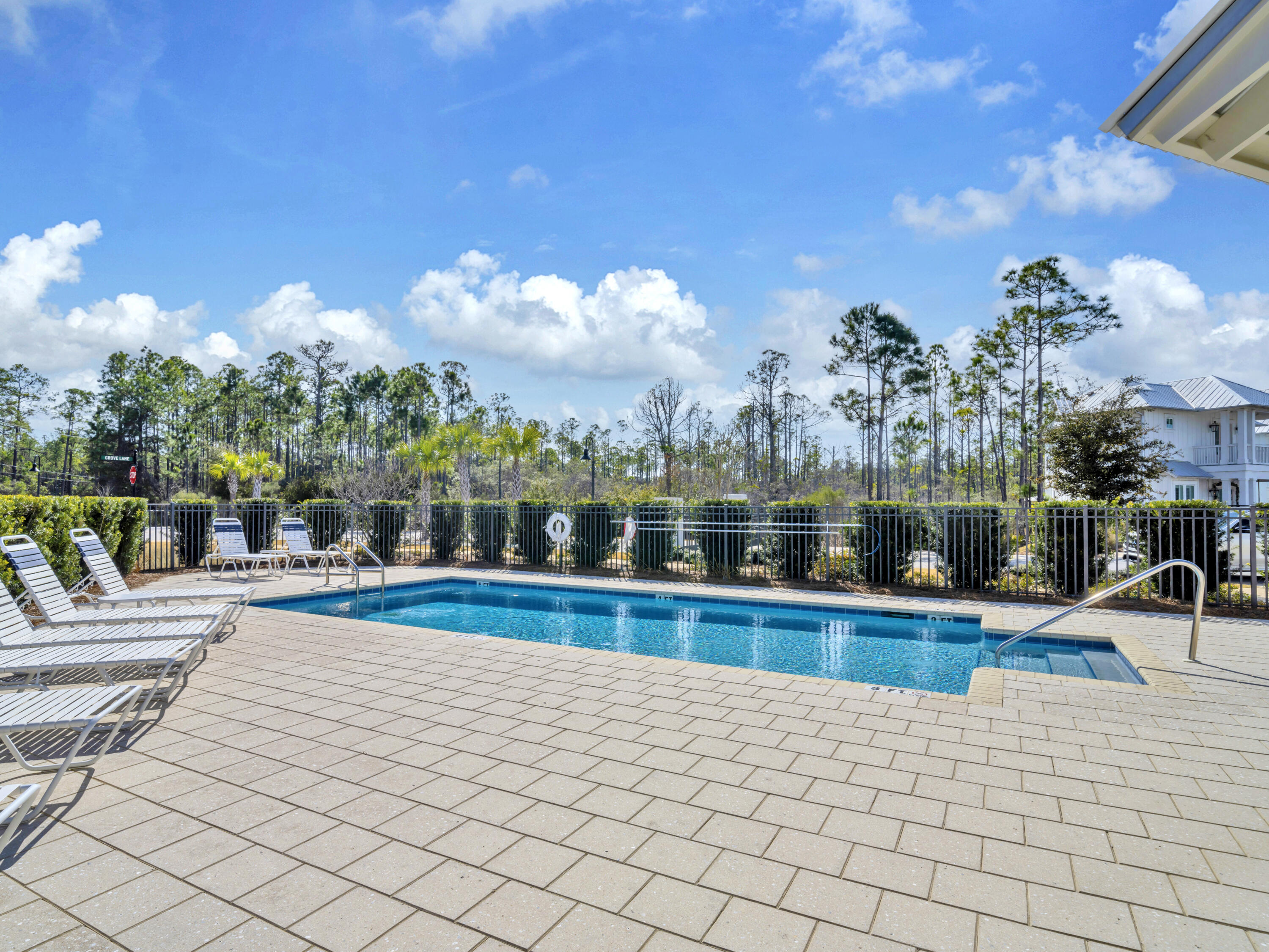 290 White Cottage Road