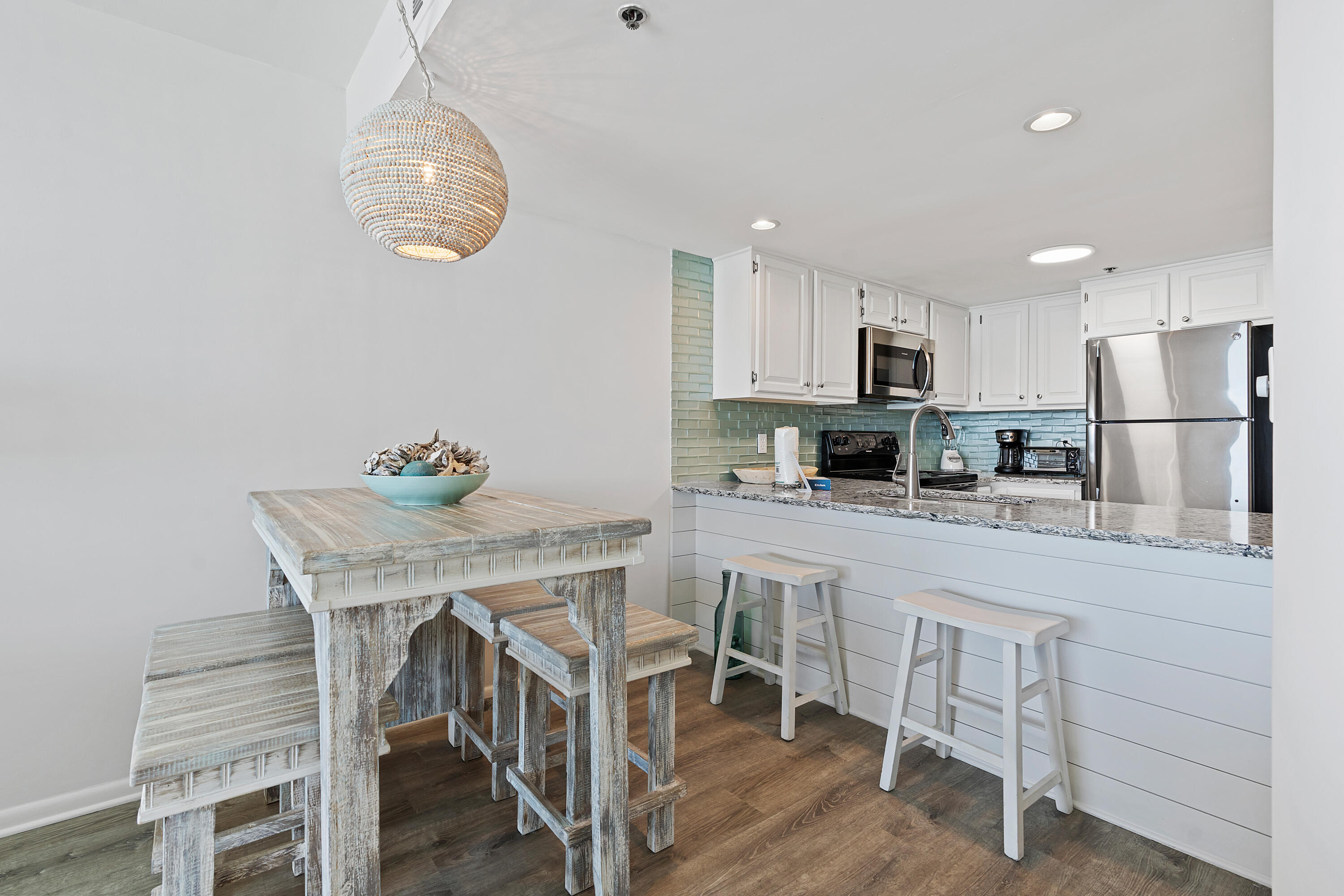 4100 E County Hwy 30A 503