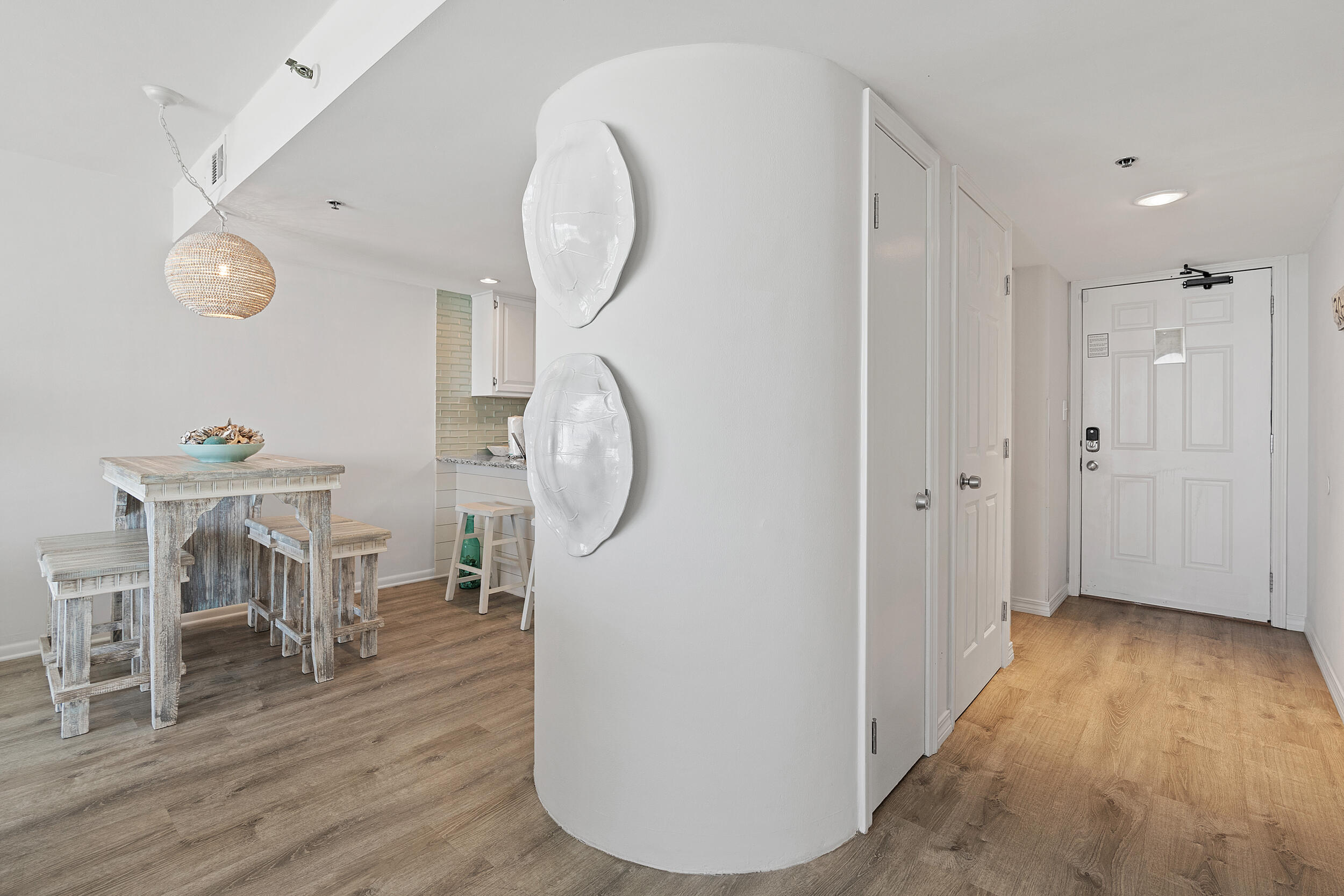 4100 E County Hwy 30A 503