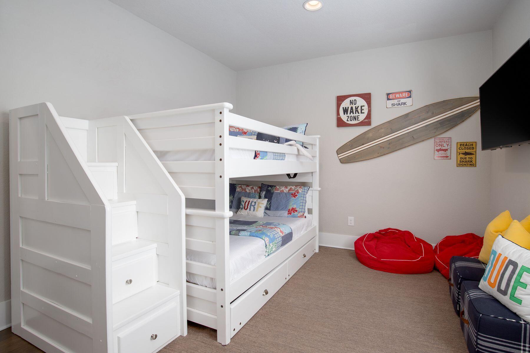 374 Gulfview Circle