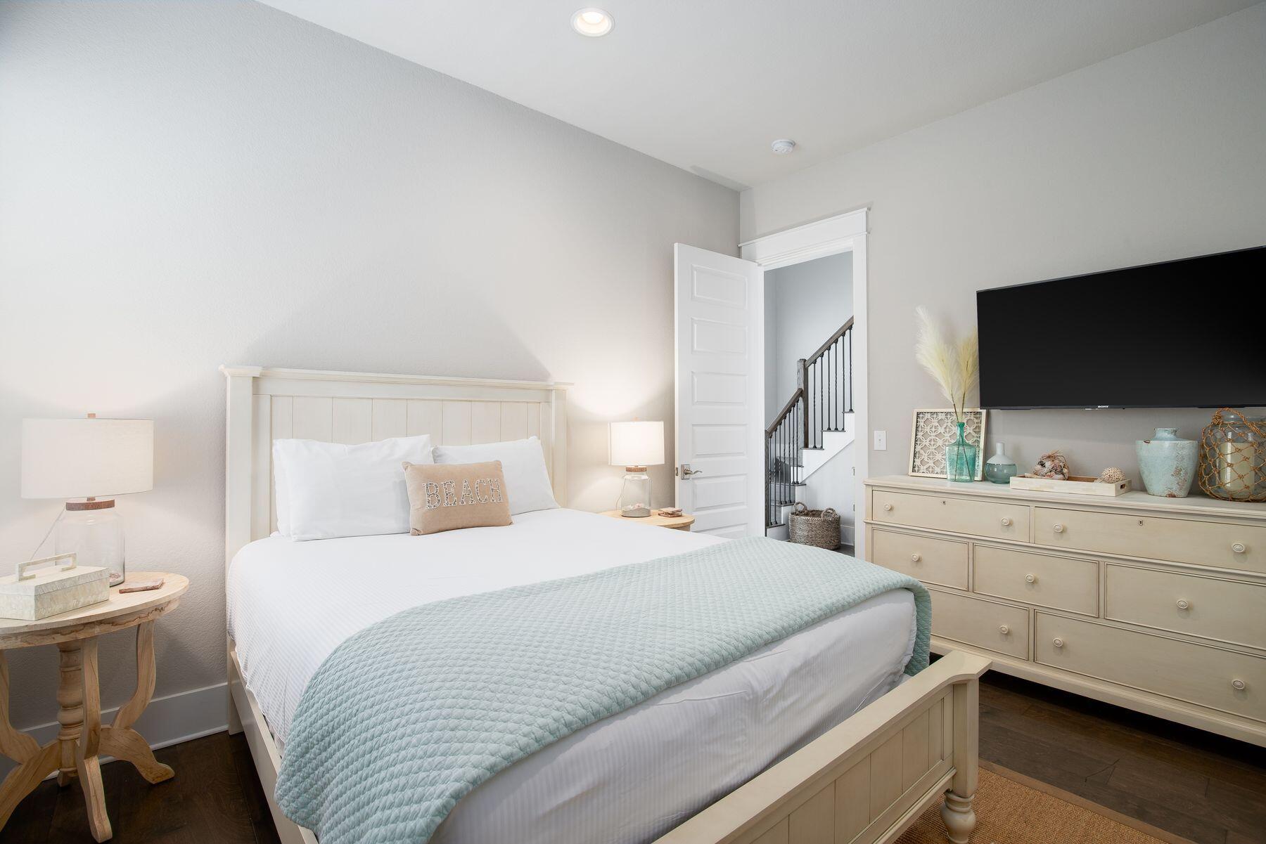 374 Gulfview Circle