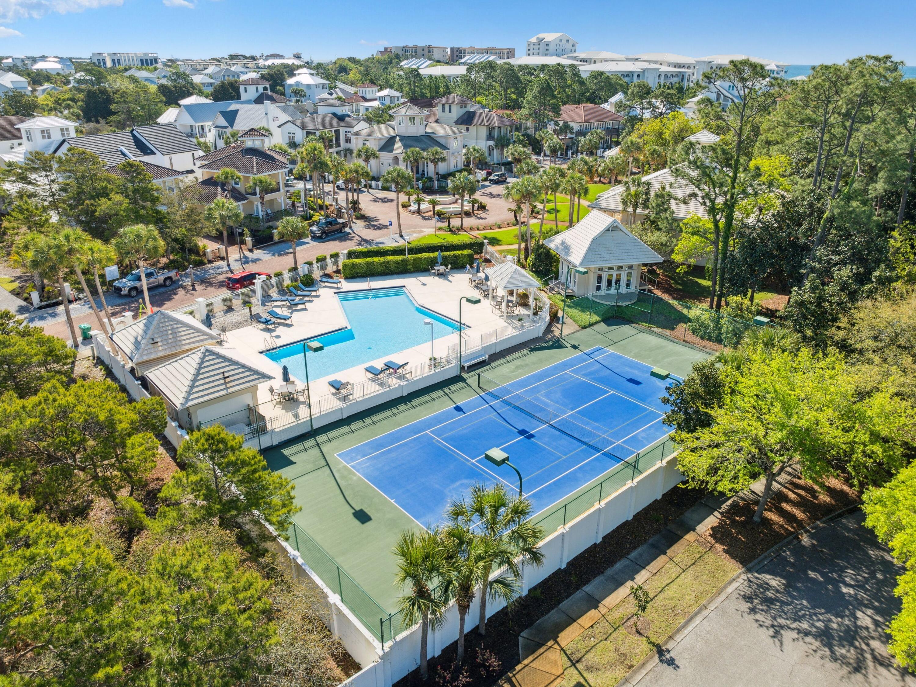 38 White Cliffs Boulevard