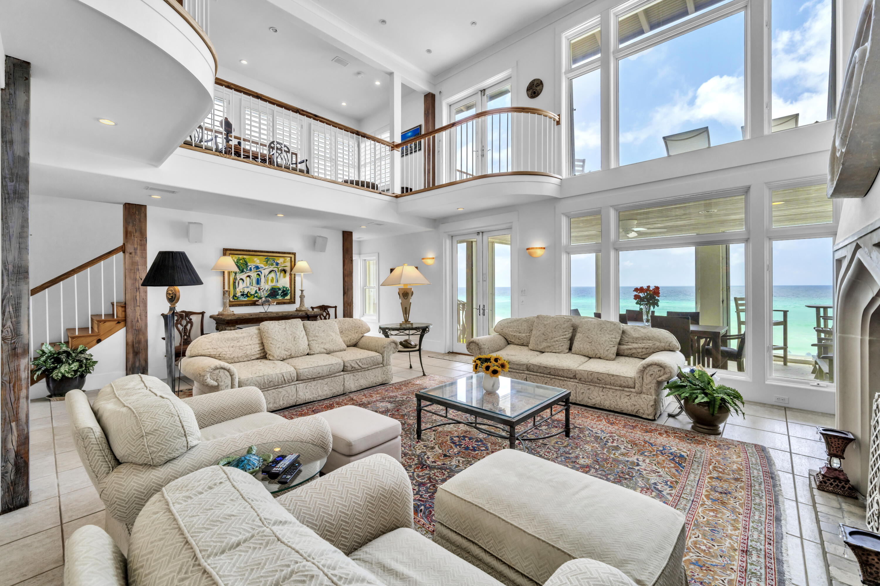 5055 W County Hwy 30A 1016