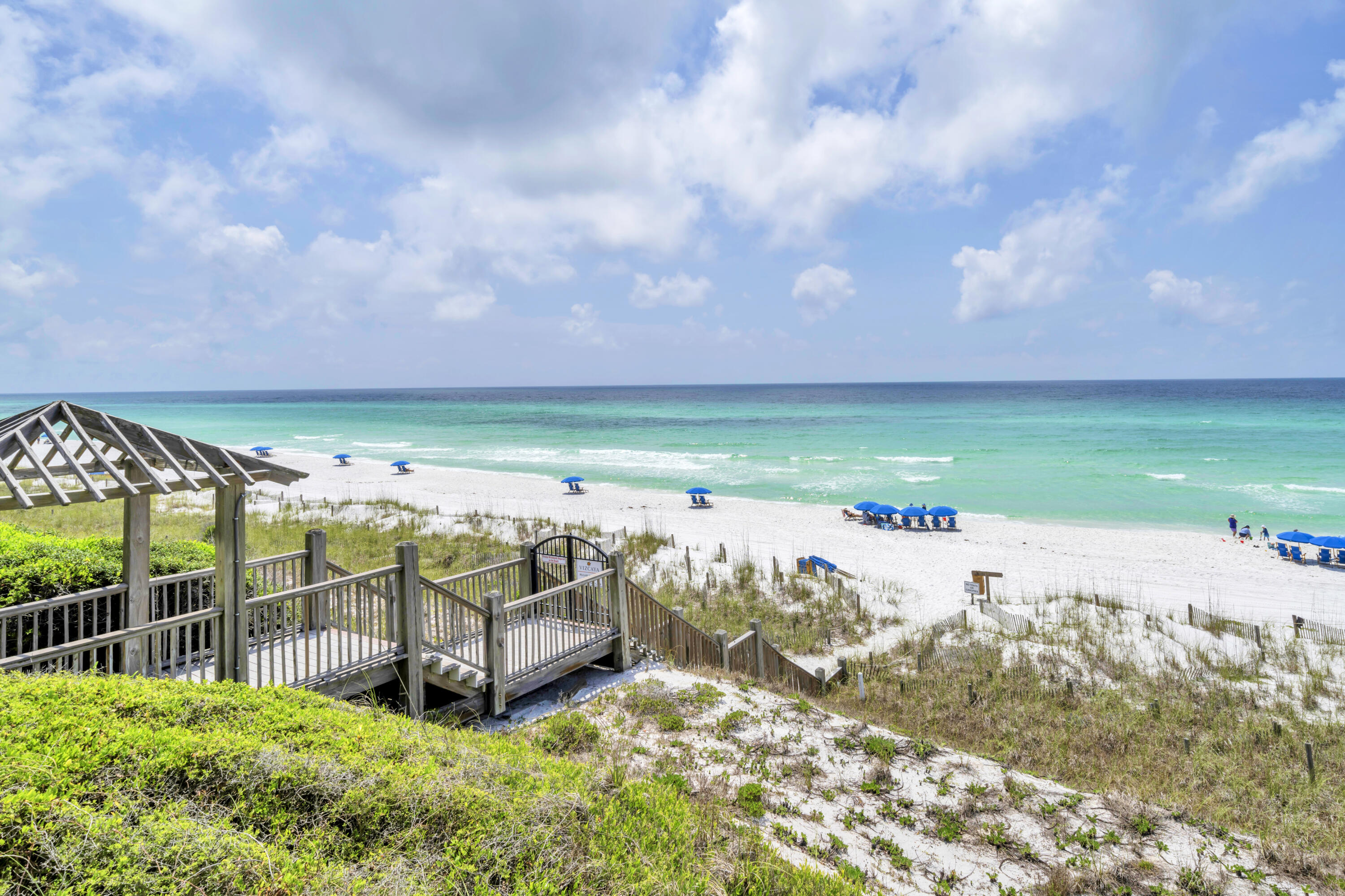 5055 W County Hwy 30A 1016