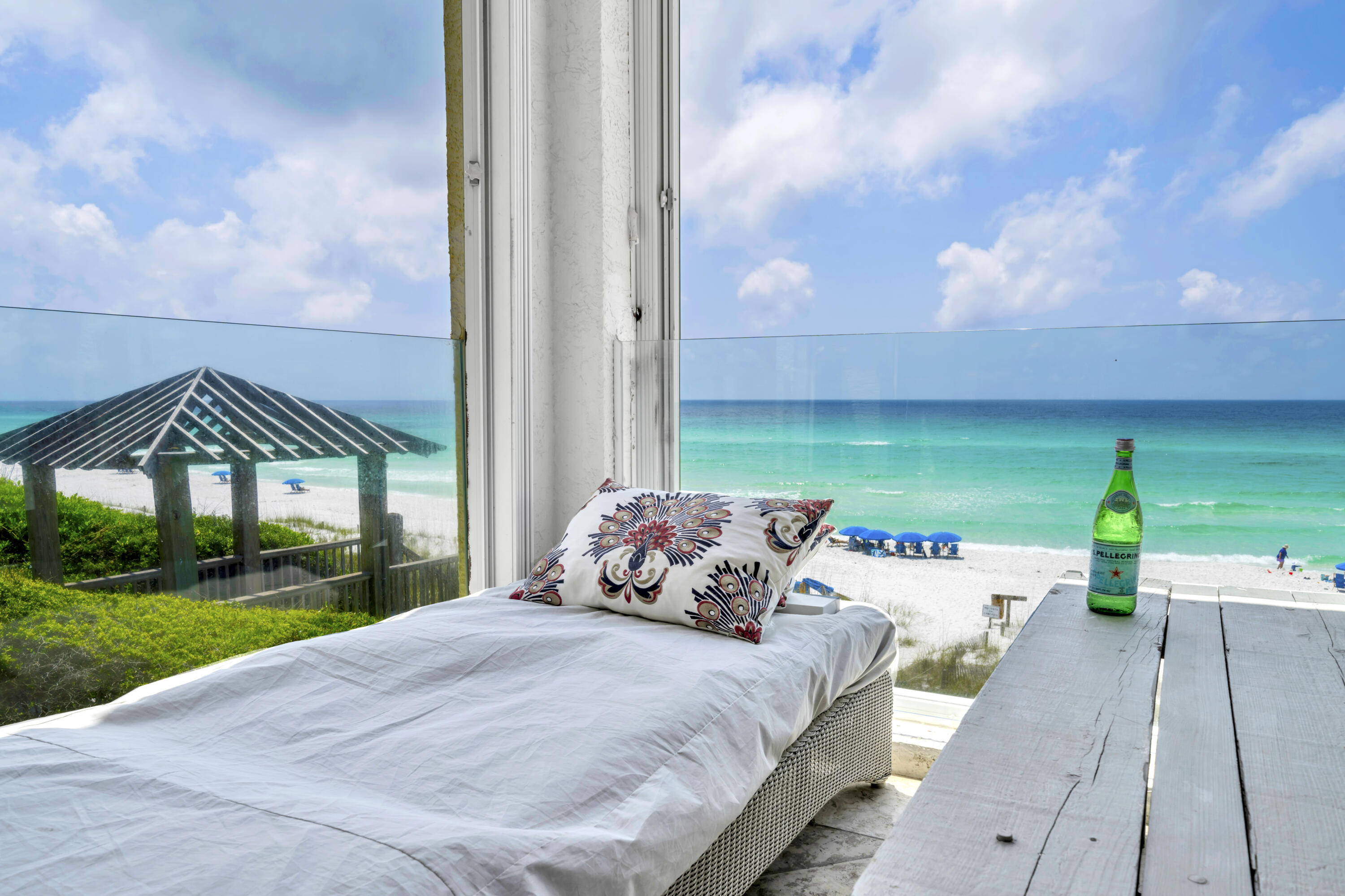 5055 W County Hwy 30A 1016