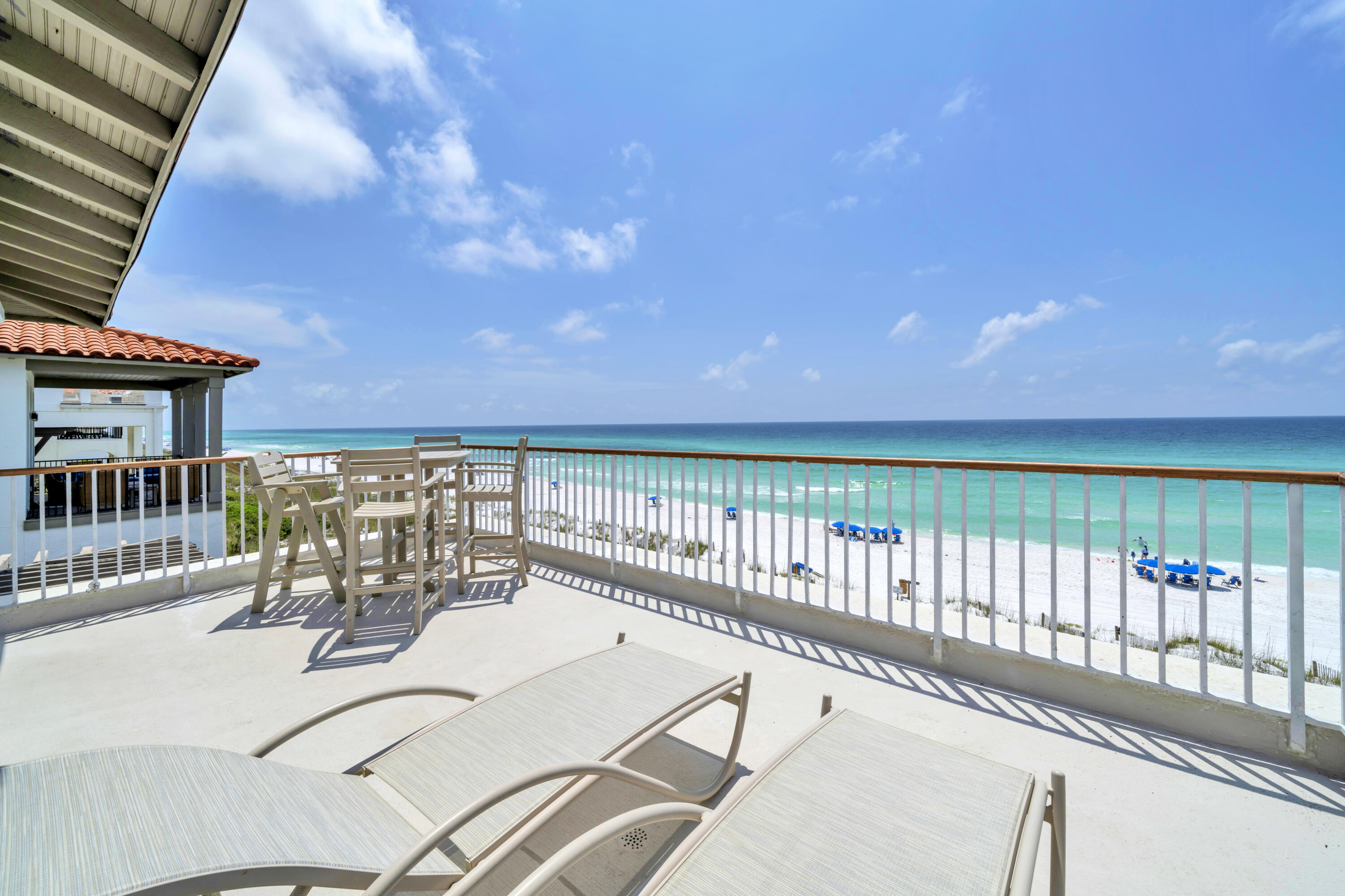 5055 W County Hwy 30A 1016