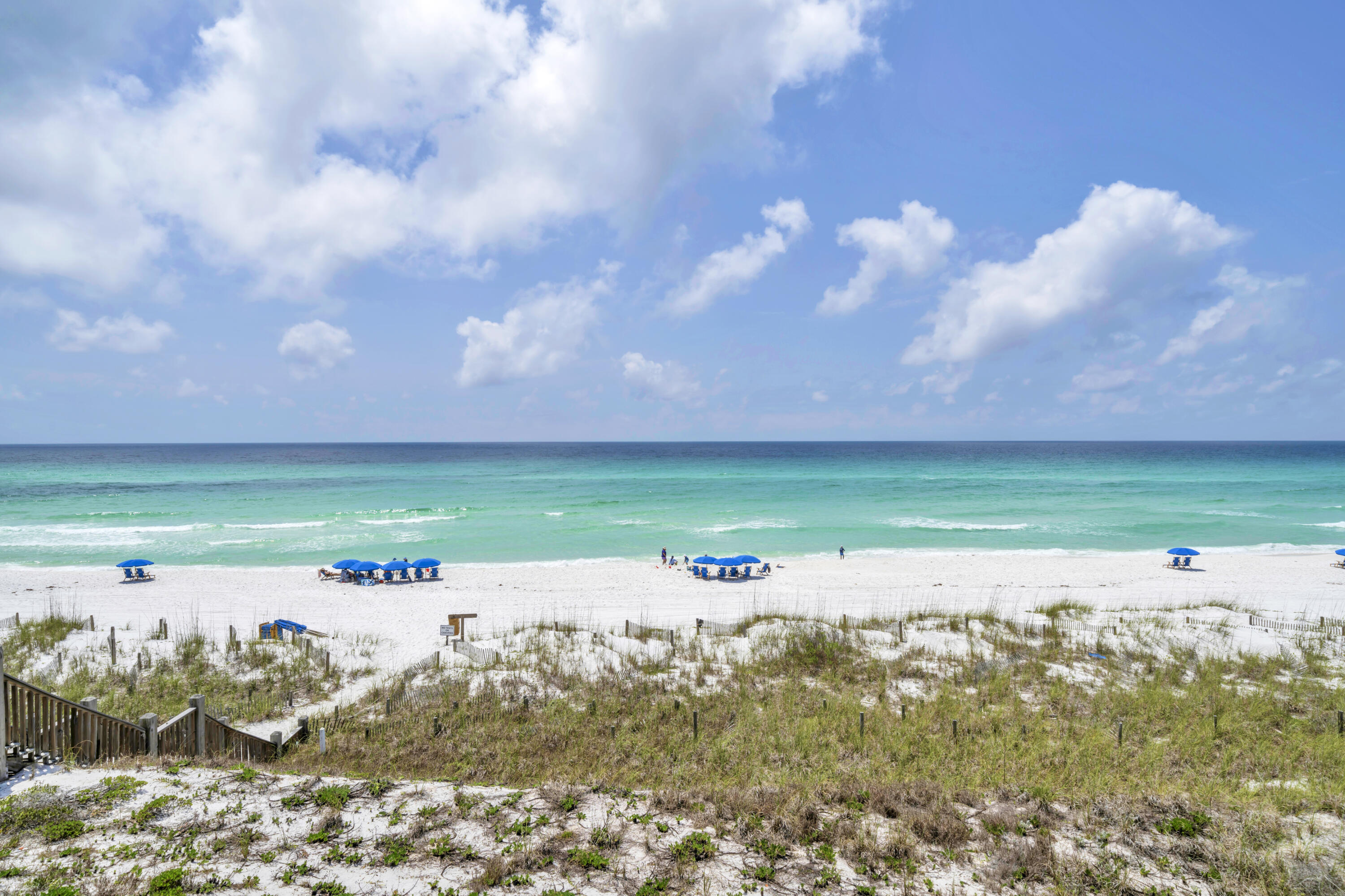 5055 W County Hwy 30A 1016