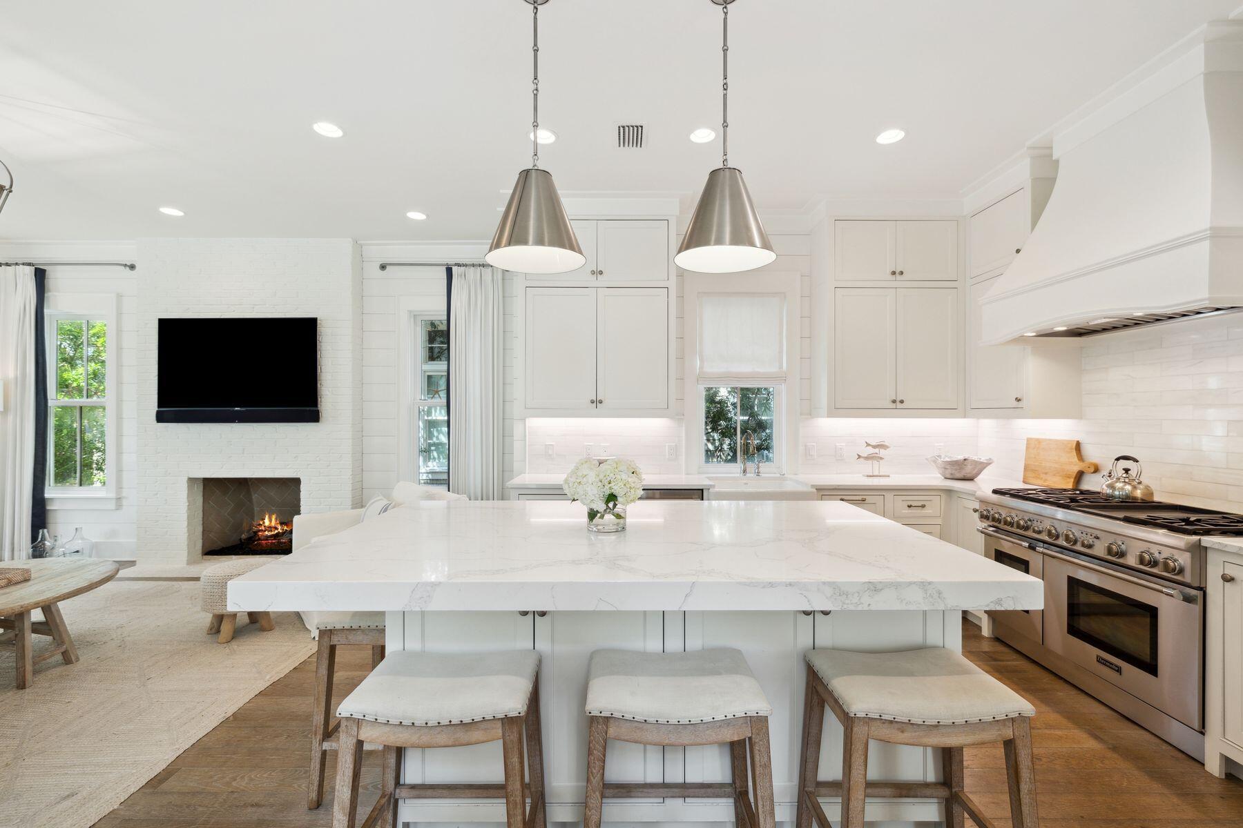 17 Compass Point Way