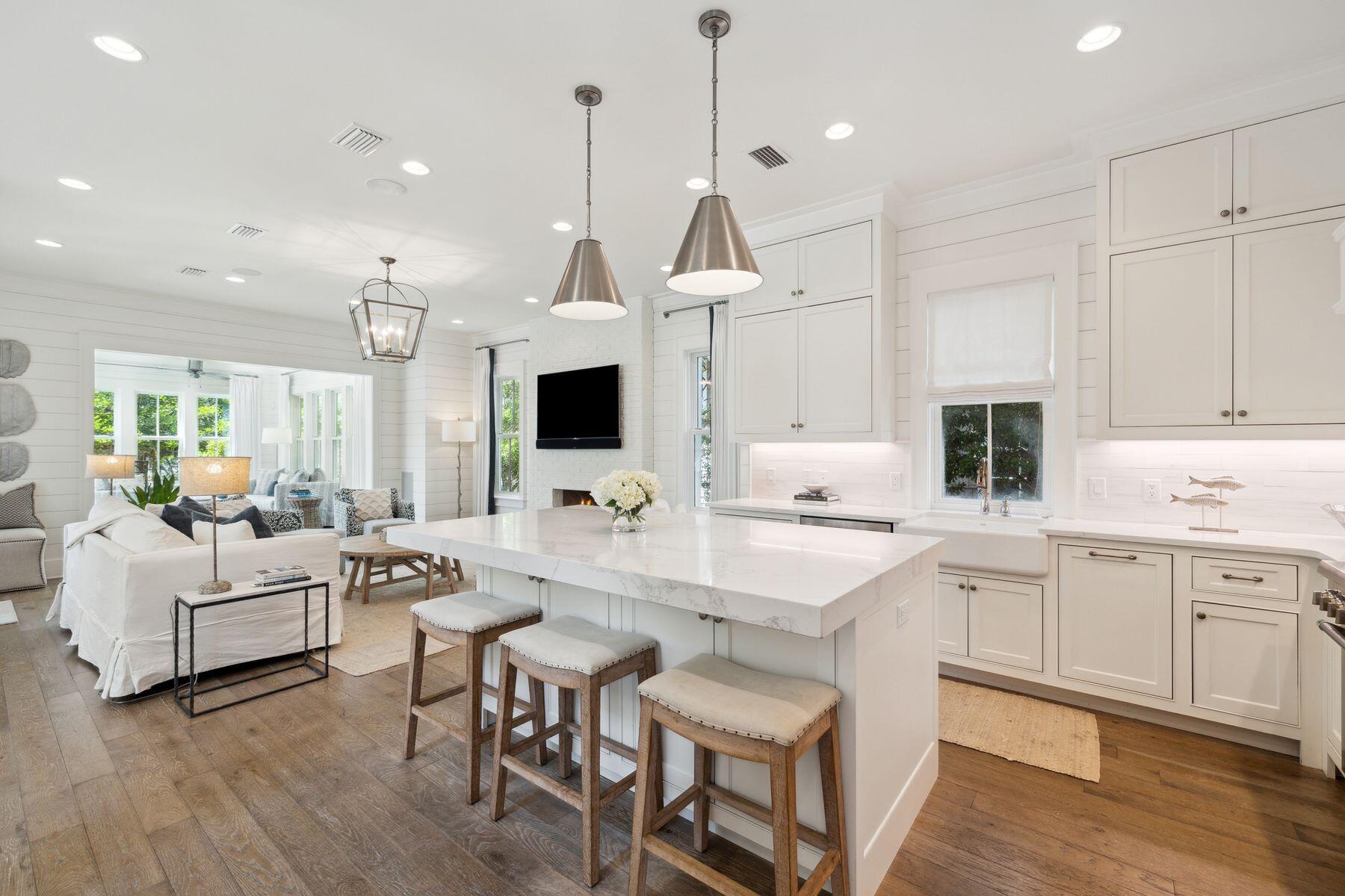 17 Compass Point Way