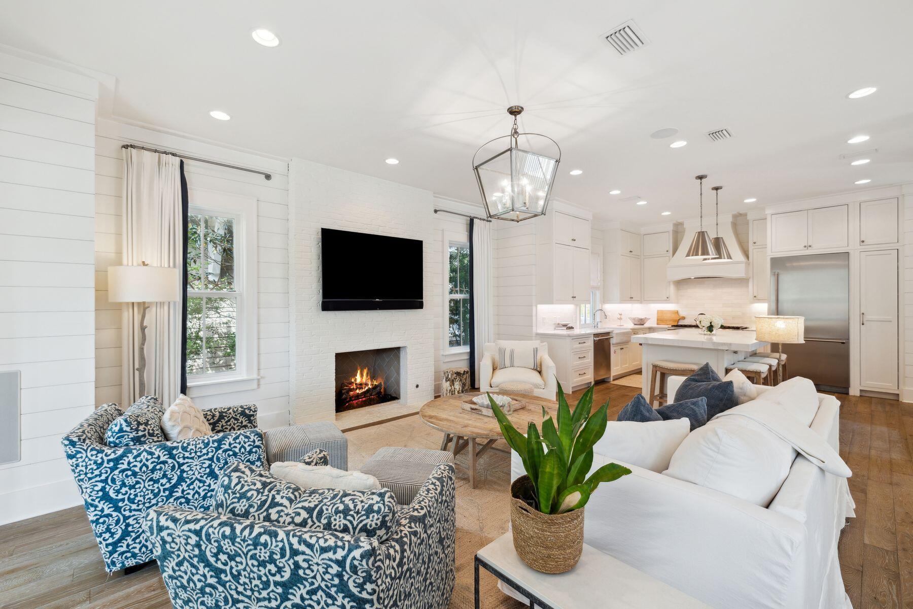 17 Compass Point Way