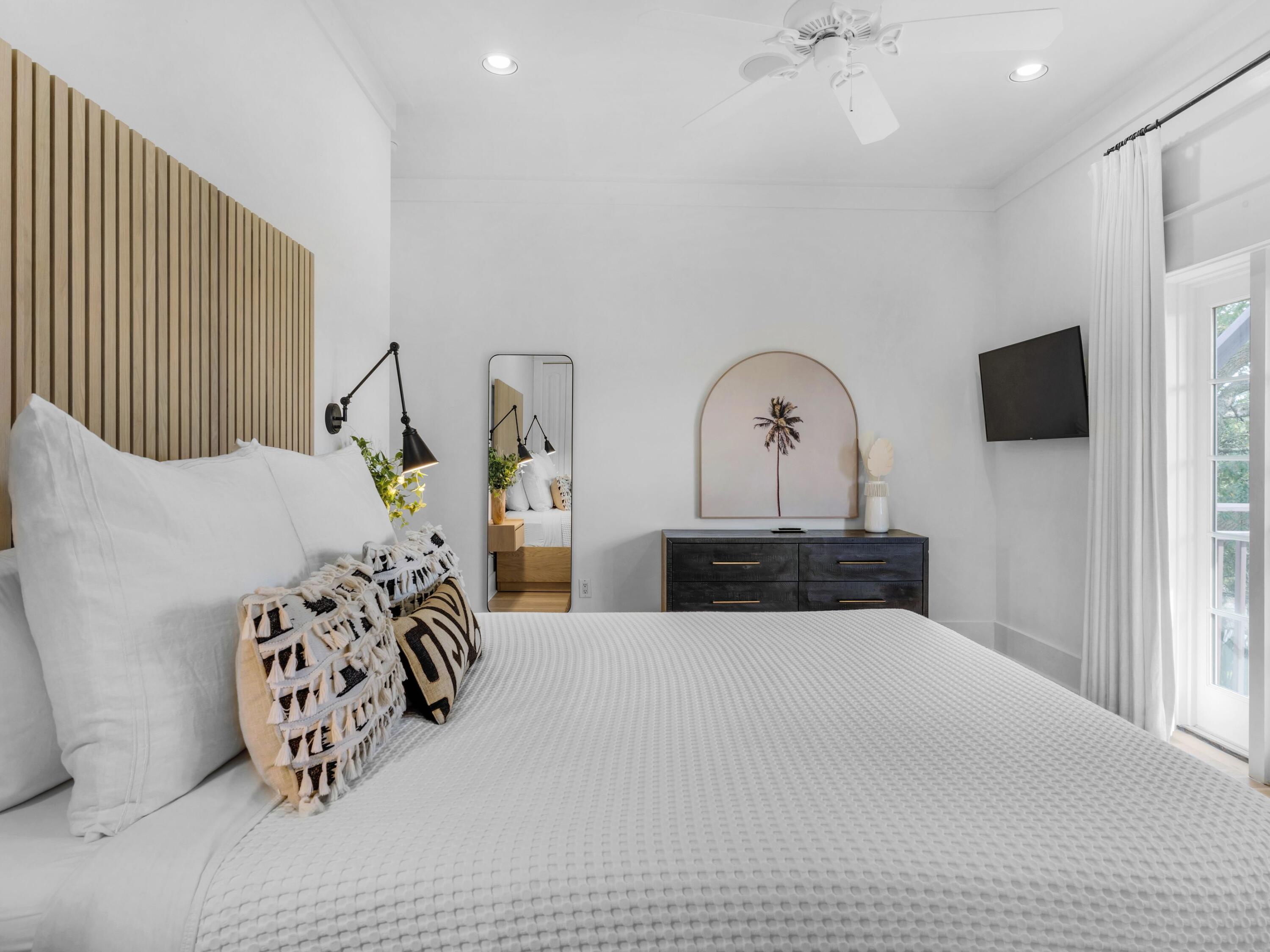 5231 E County Hwy 30A, UNIT B