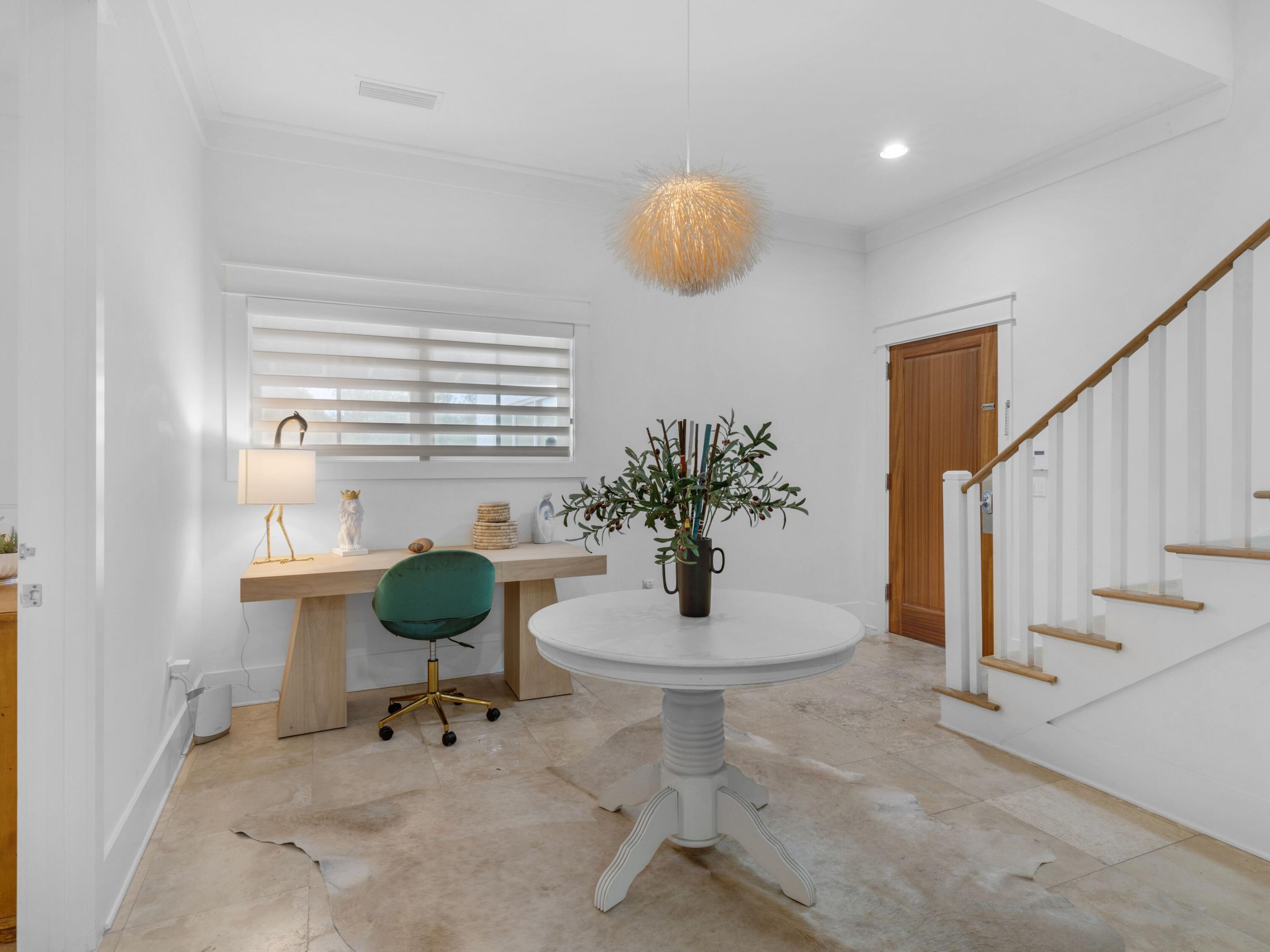 5231 E County Hwy 30A, UNIT B