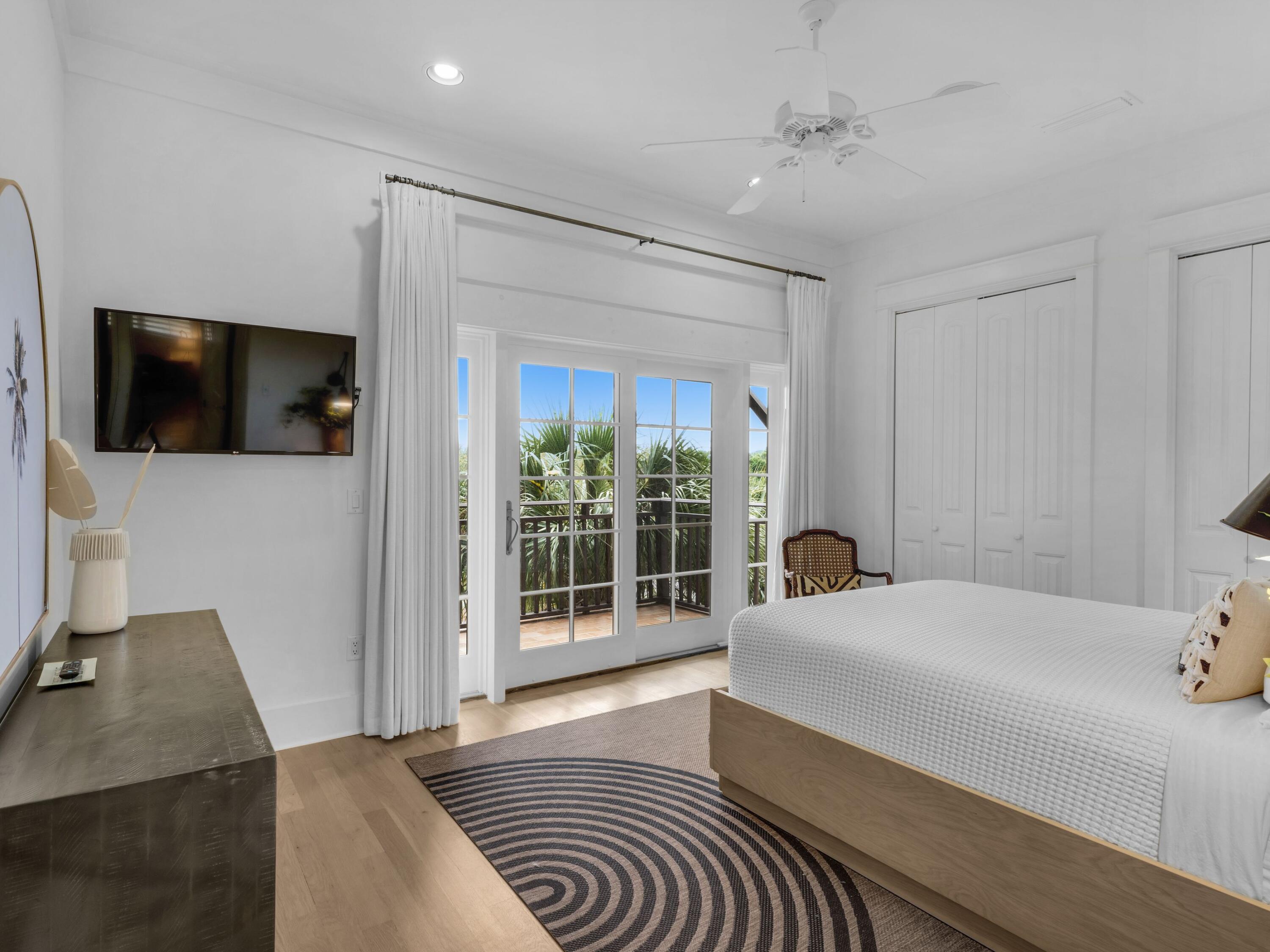 5231 E County Hwy 30A, UNIT B