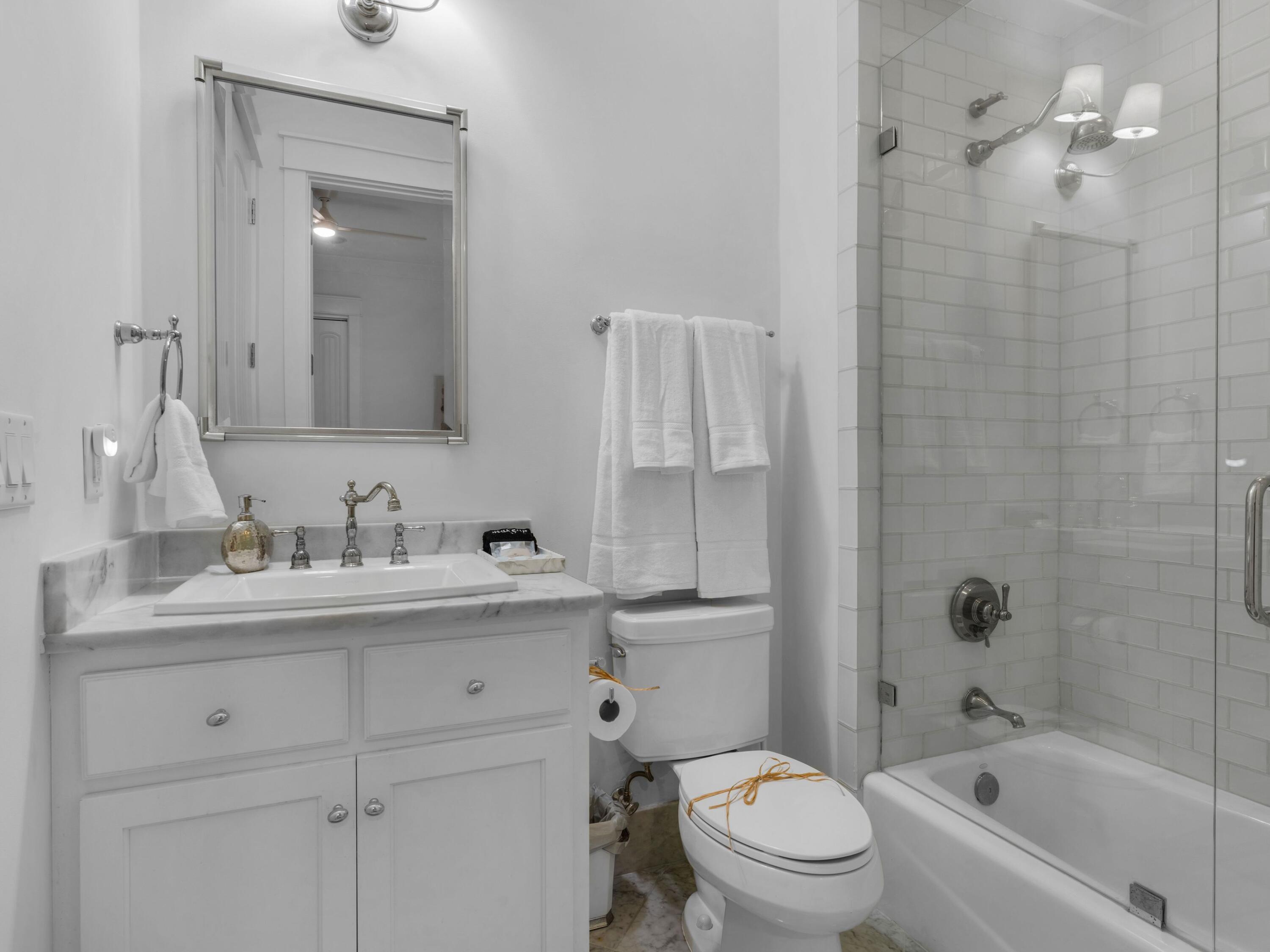 5231 E County Hwy 30A, UNIT B