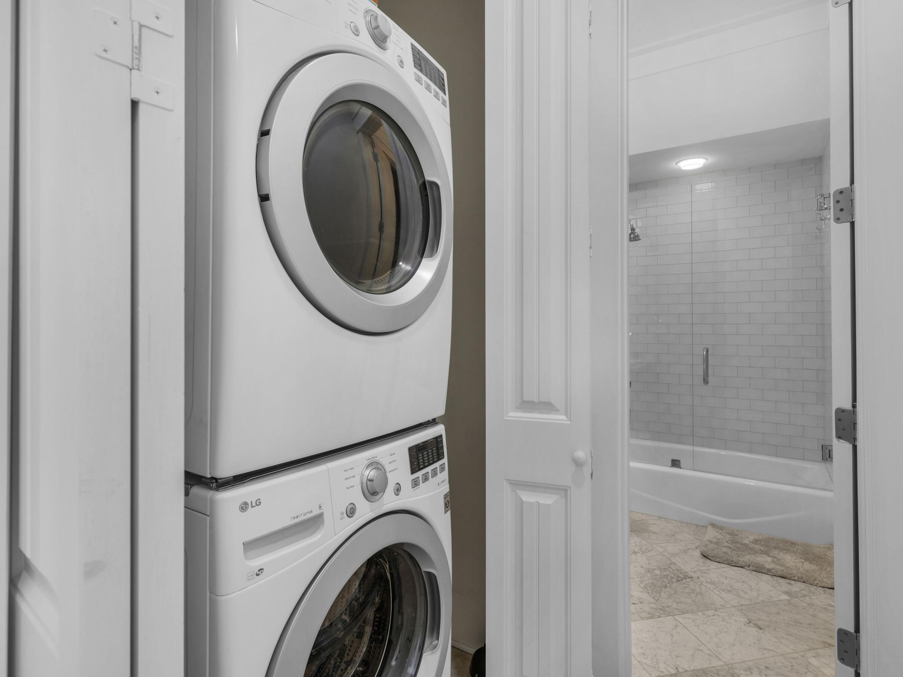 5231 E County Hwy 30A, UNIT B