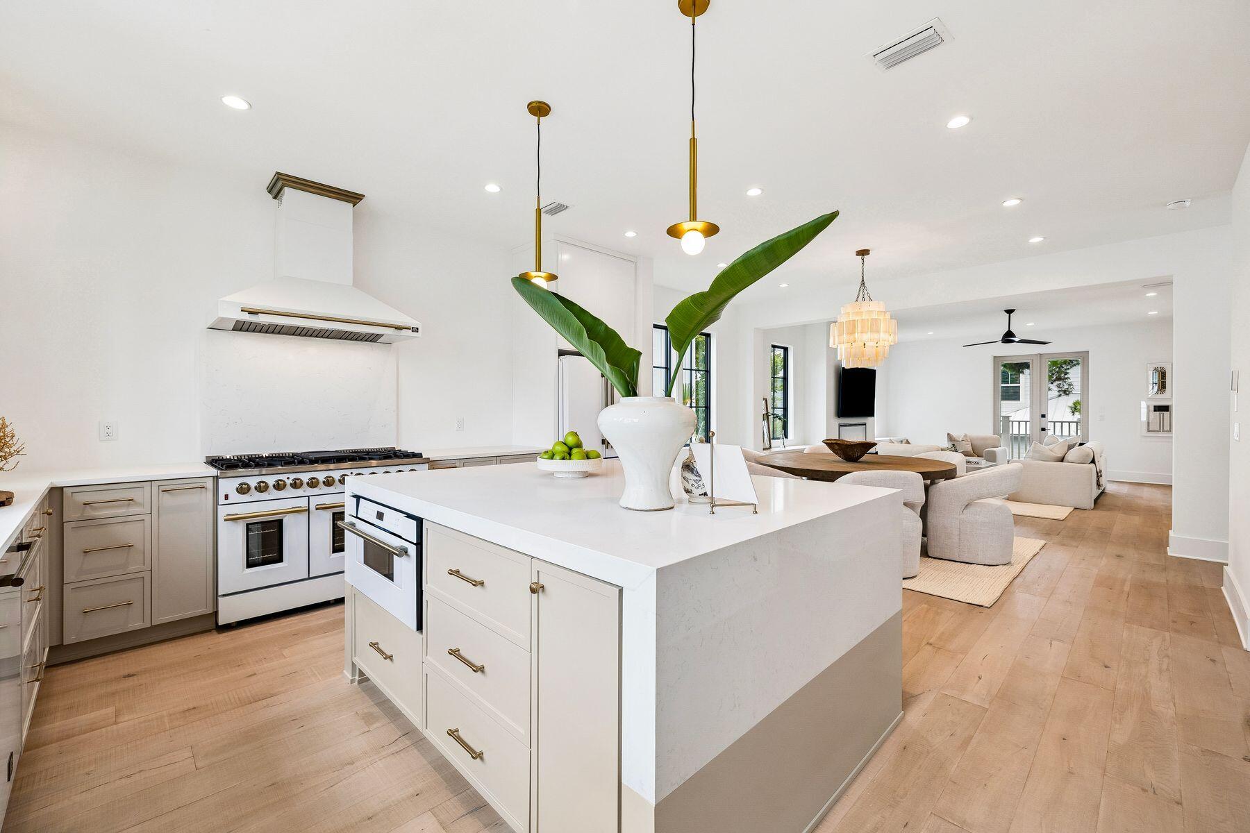 55 Grande Pointe Drive