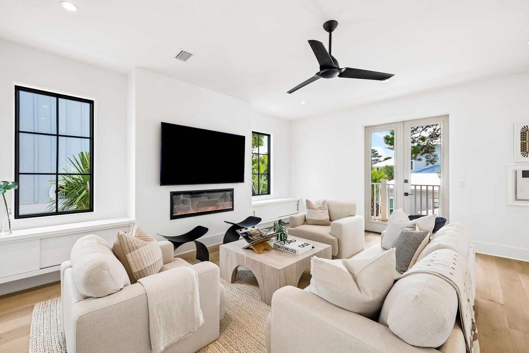 55 Grande Pointe Drive