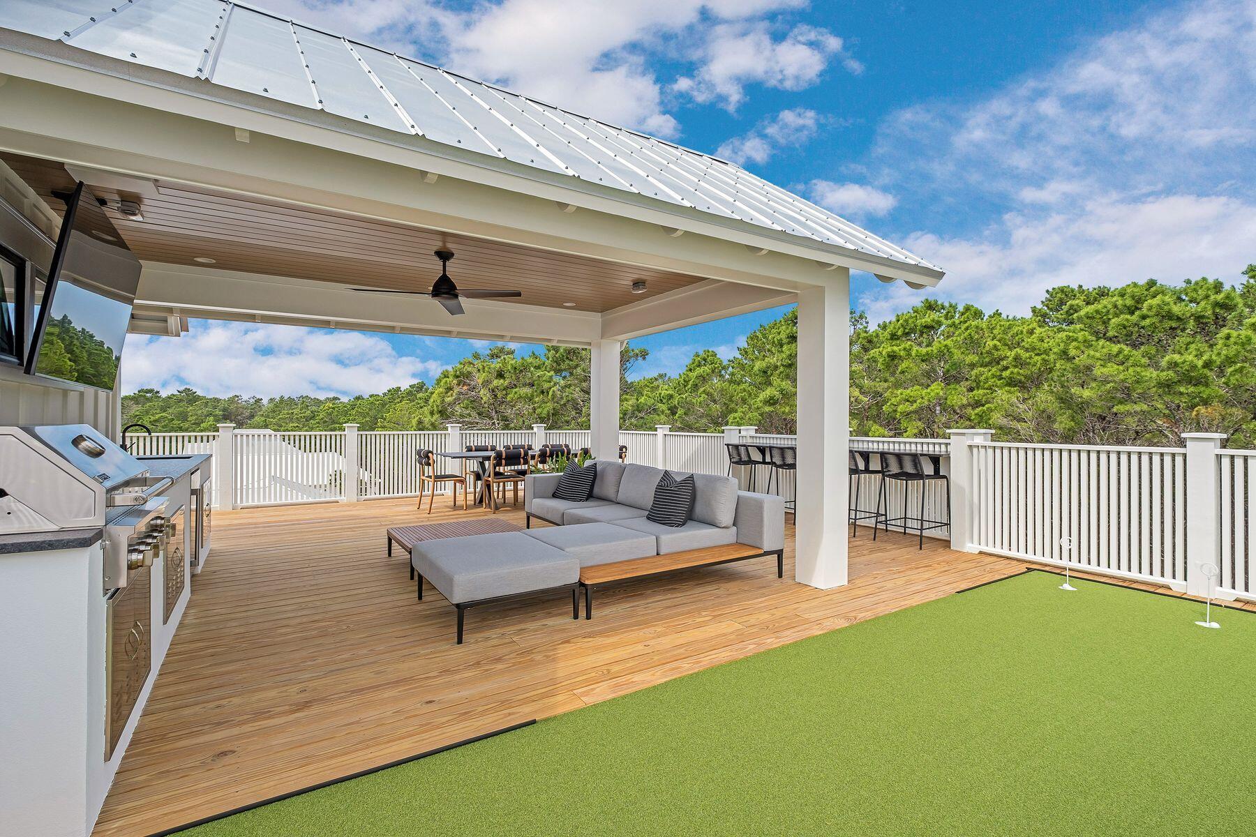 36 Grande Pointe Circle