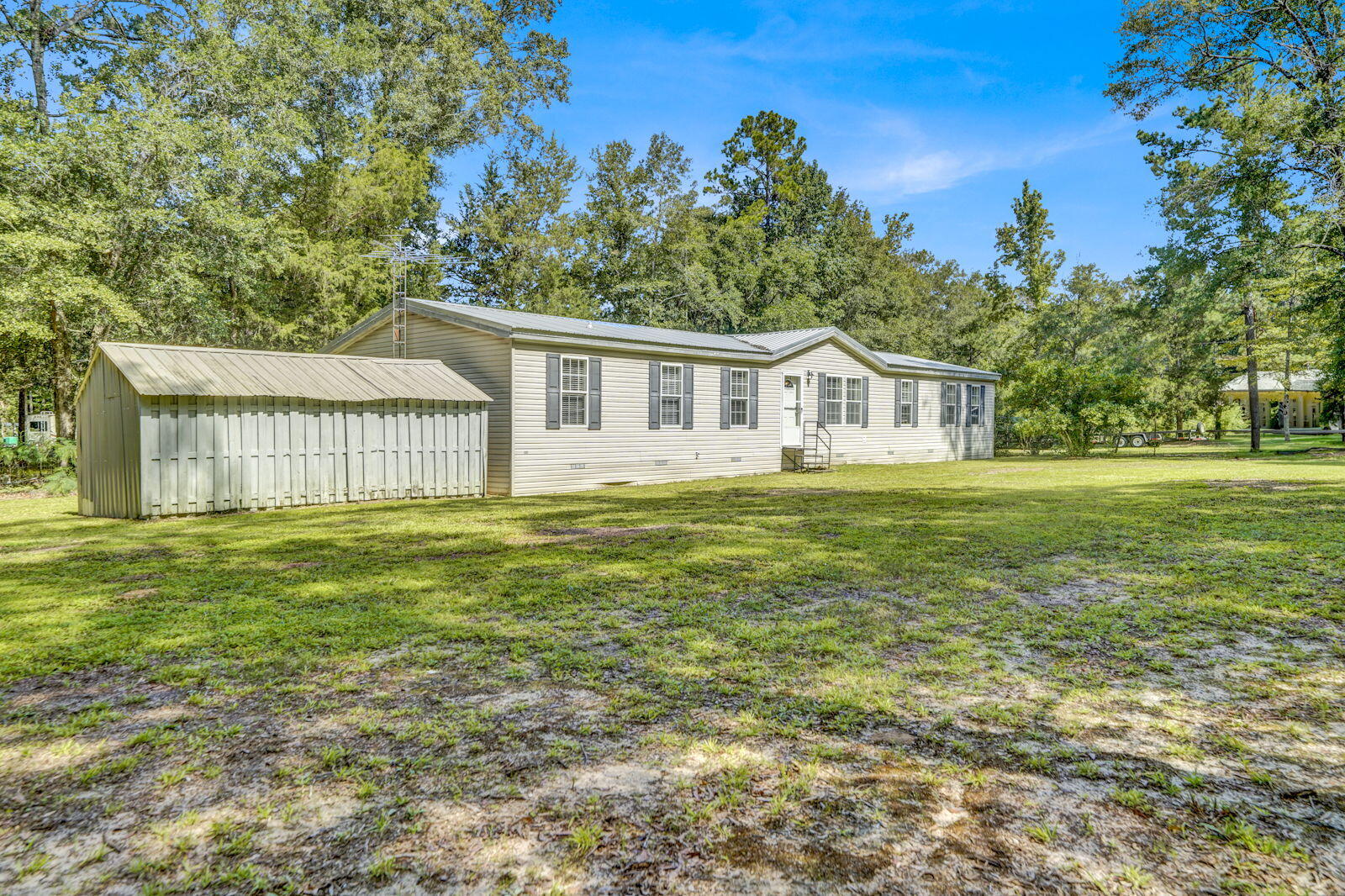 1686 Mayo Lane