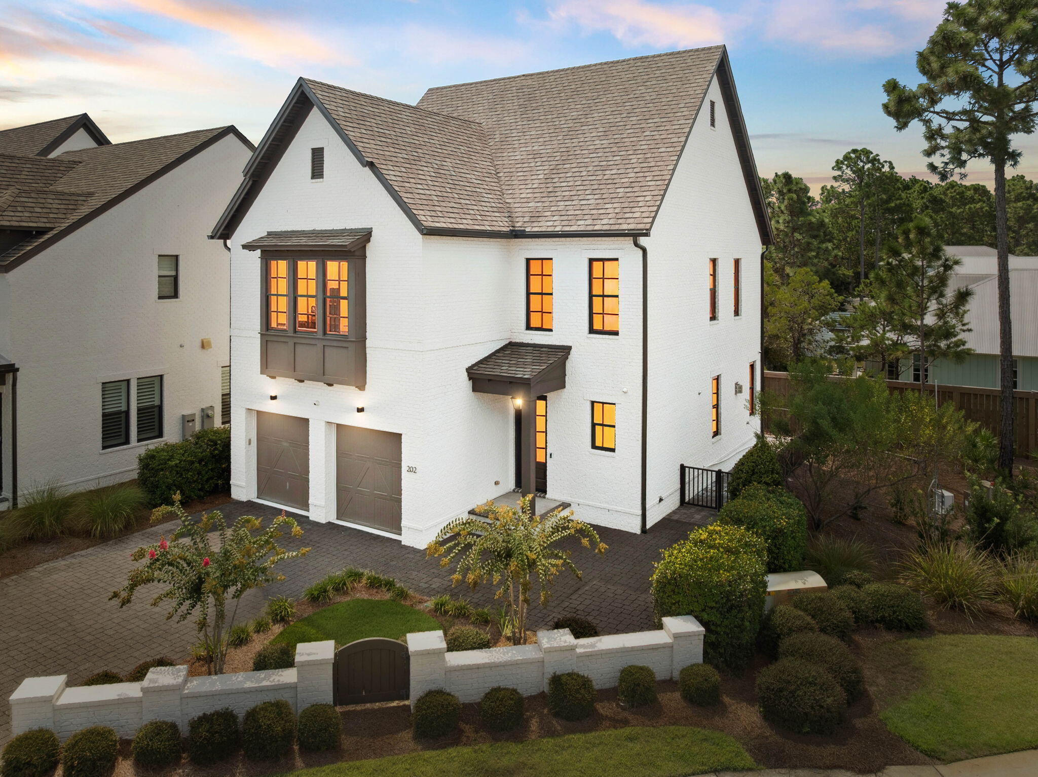 202 Ridgewalk Circle