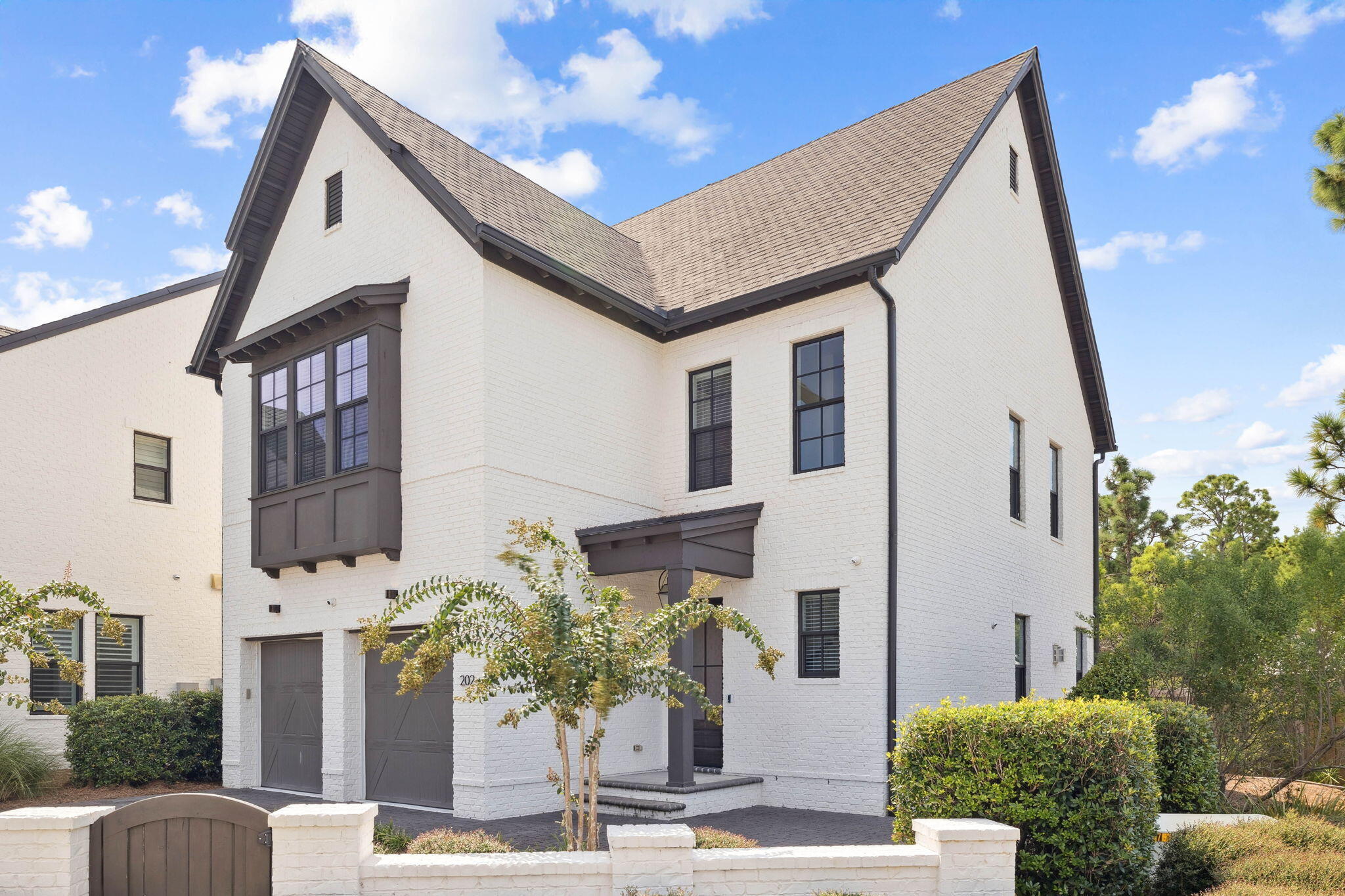 202 Ridgewalk Circle