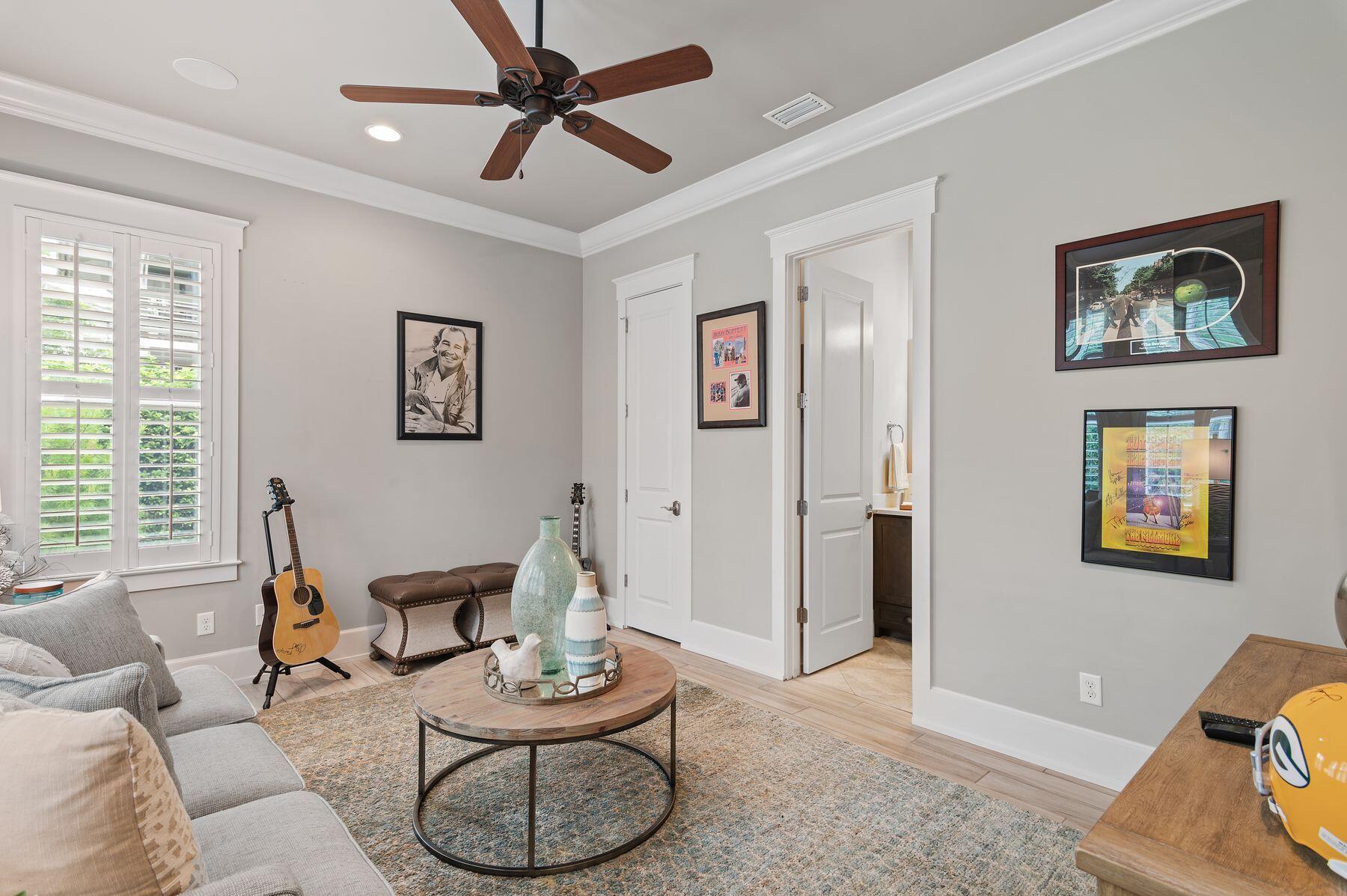 22207 Fox Glenn Trace