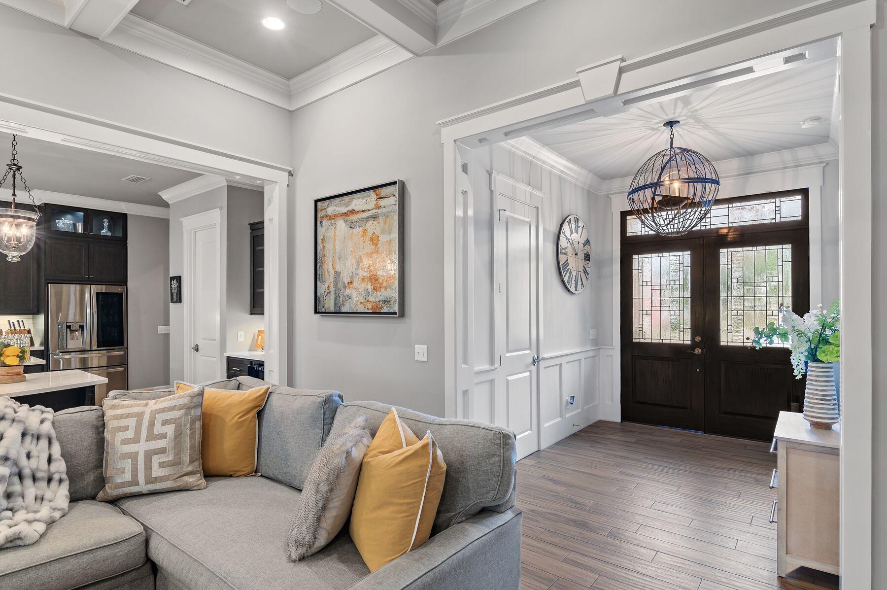 22207 Fox Glenn Trace