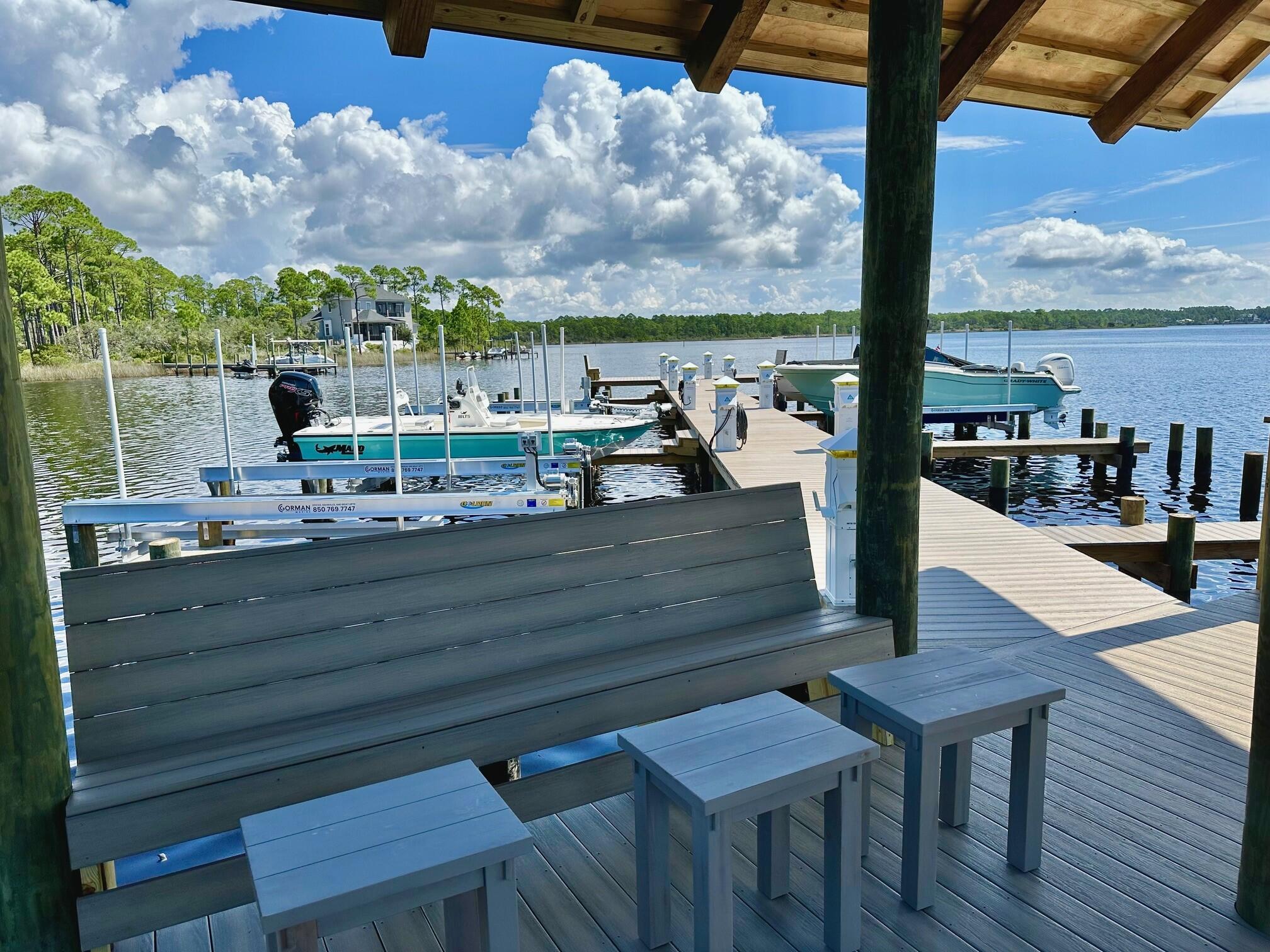 22207 Fox Glenn Trace