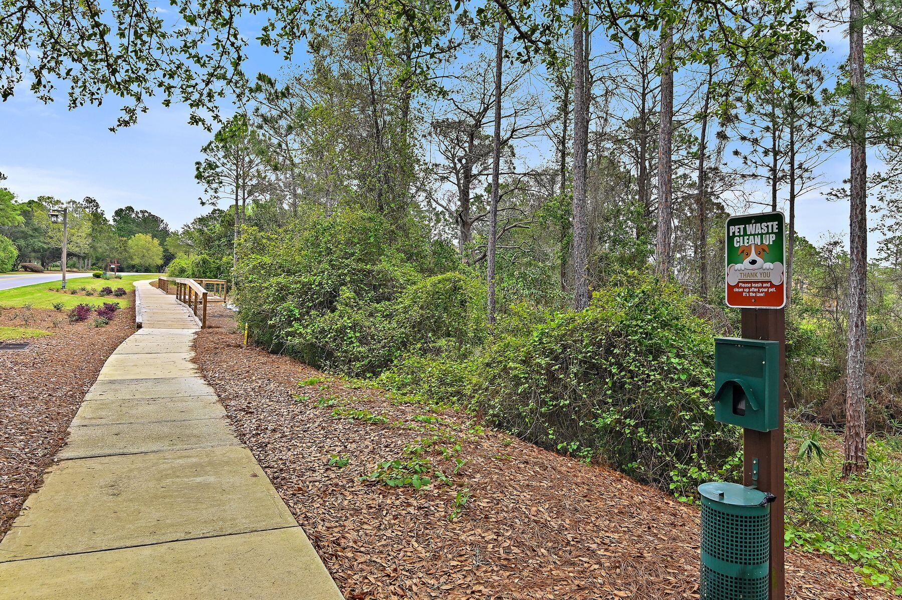 22207 Fox Glenn Trace